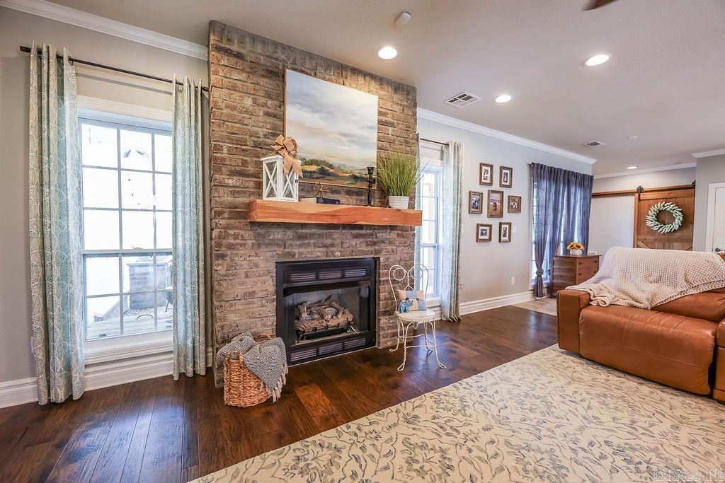 120 Meadow Hills Dr El Dorado, AR 71730