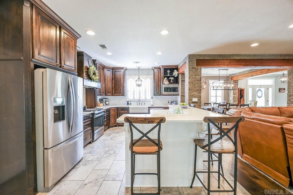 120 Meadow Hills Dr El Dorado, AR 71730