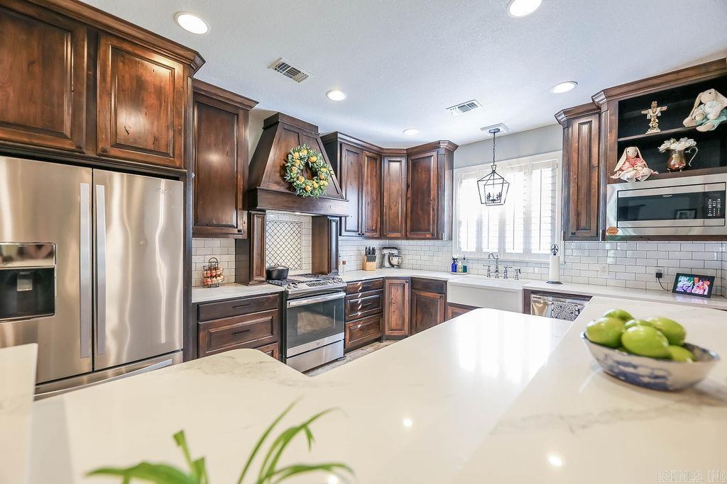 120 Meadow Hills Dr El Dorado, AR 71730