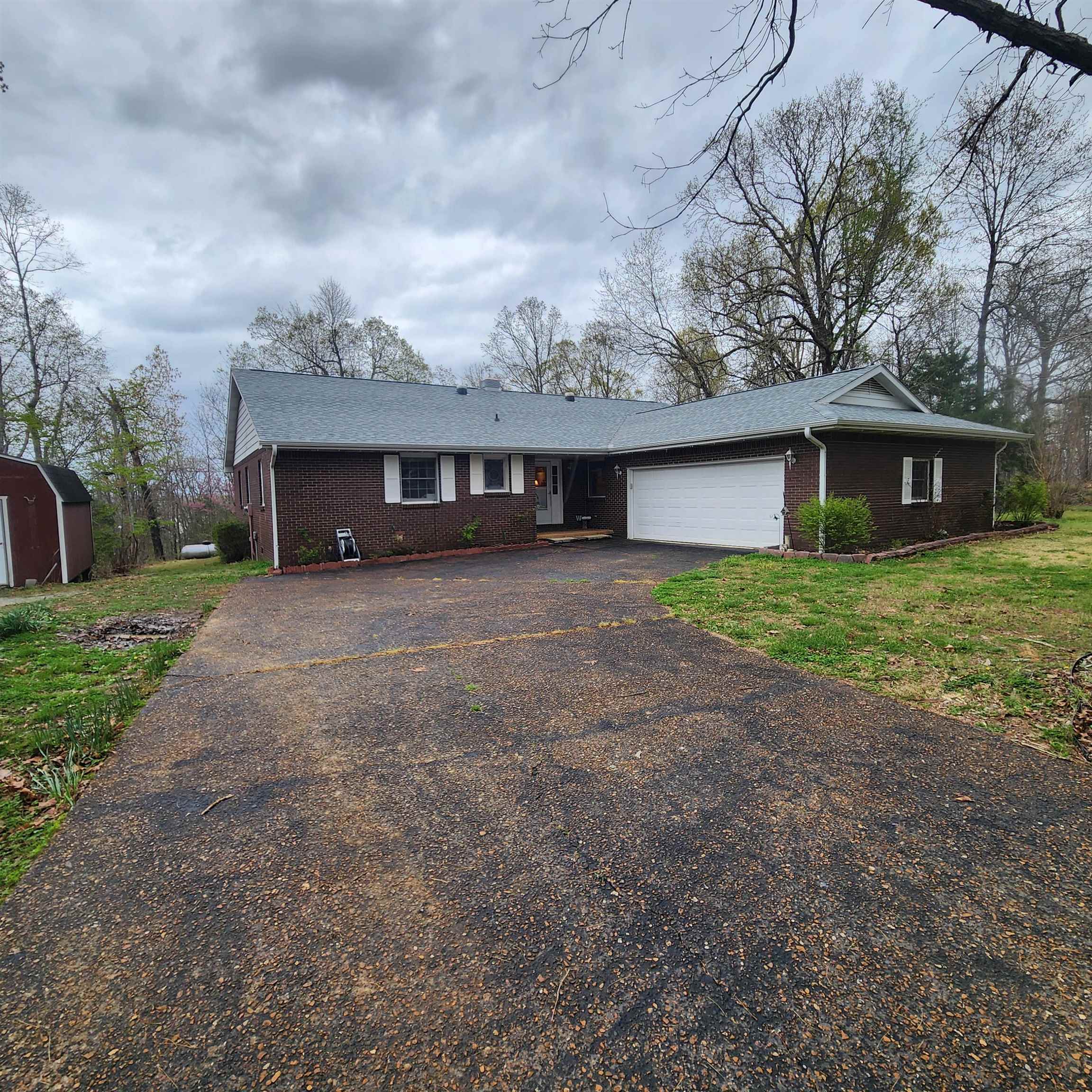 2503 Crescent  Horseshoe Bend, AR