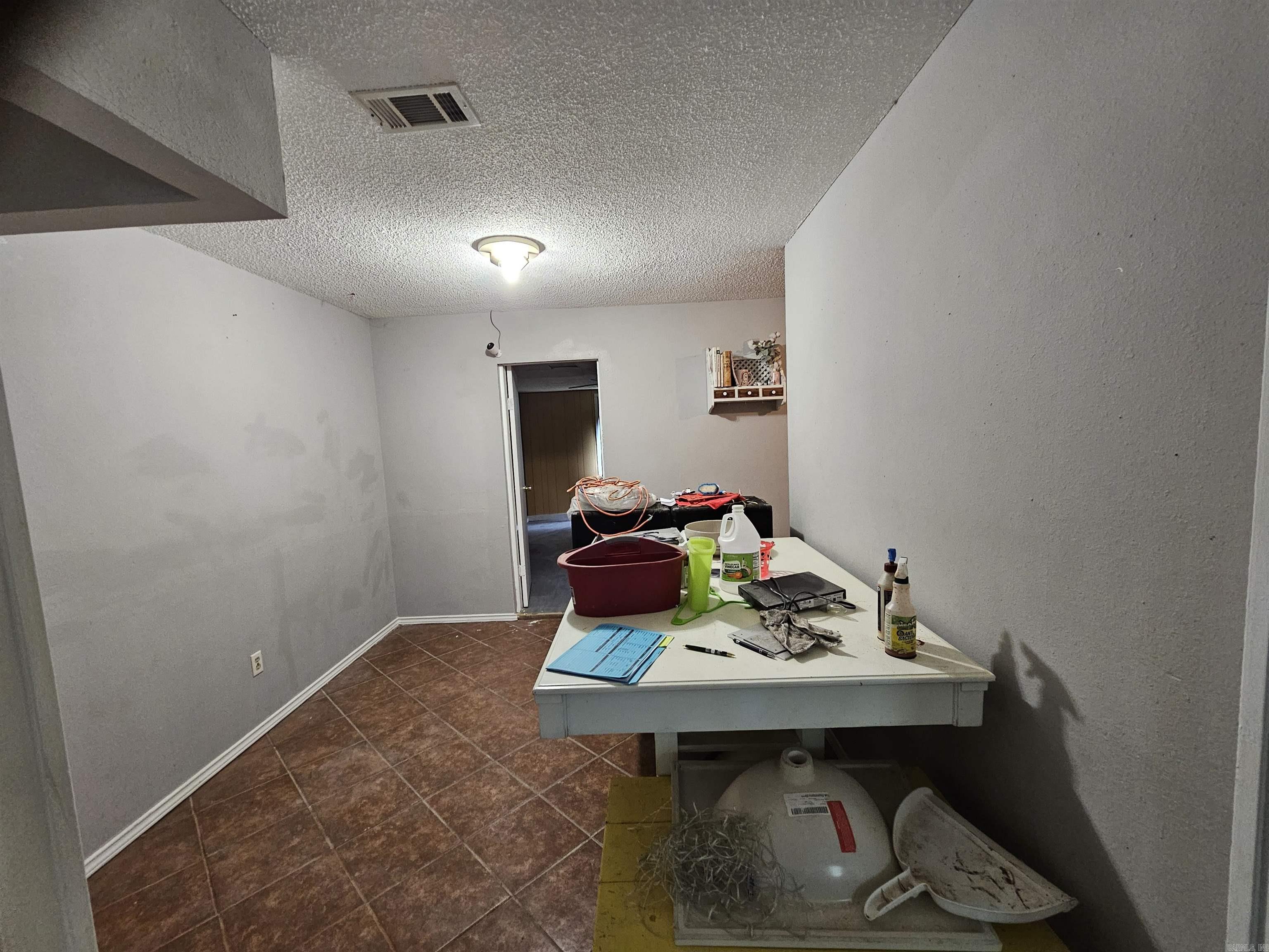 2015 W Ave E Hope, AR 71801