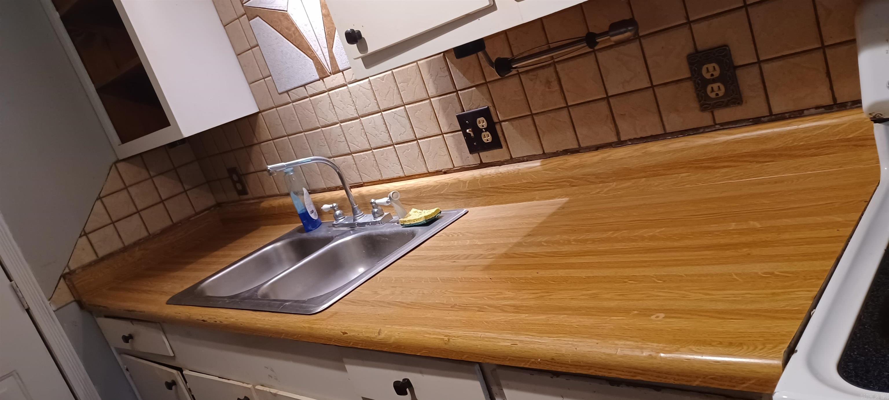 2015 W Ave E Hope, AR 71801