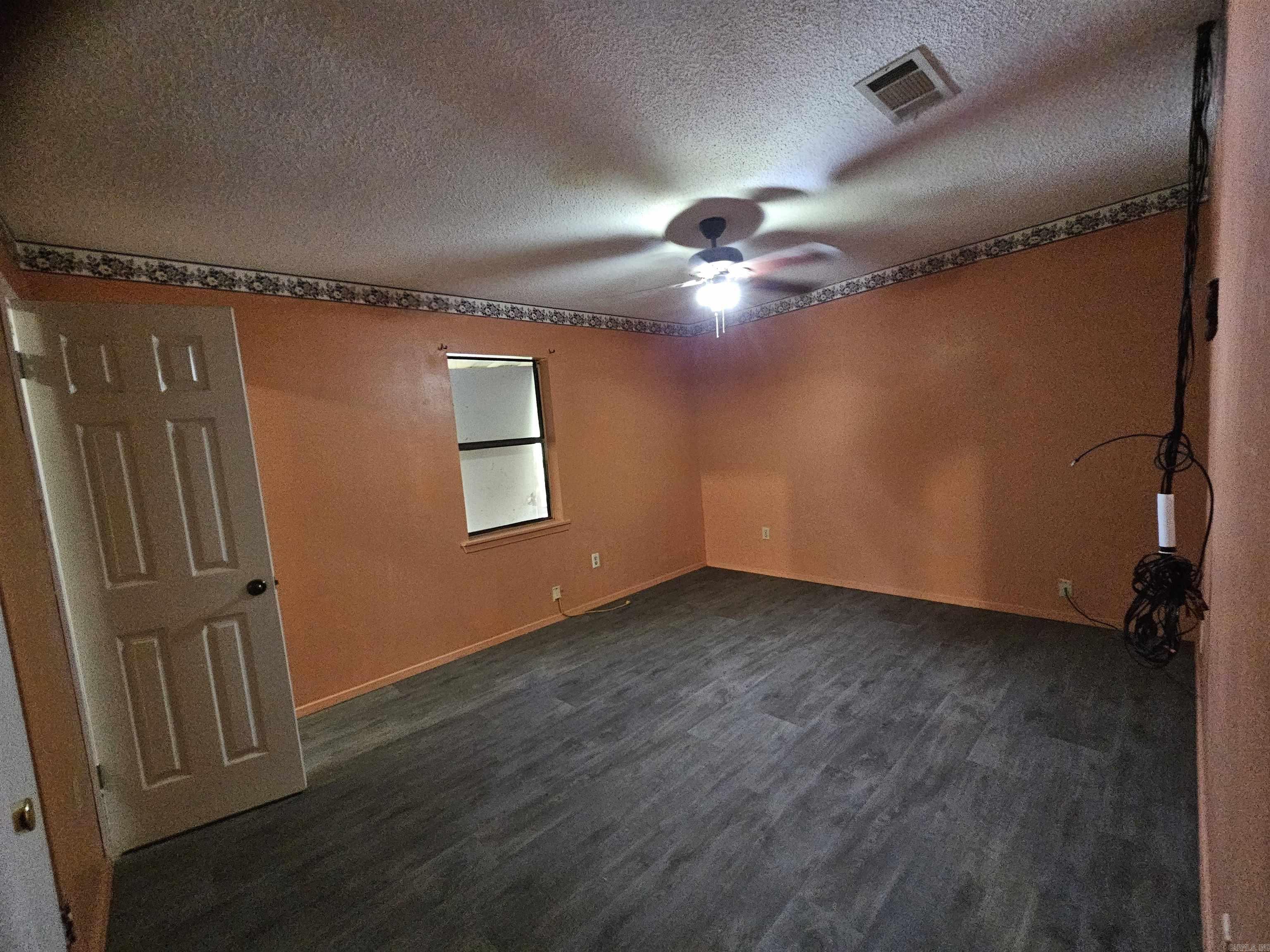 2015 W Ave E Hope, AR 71801