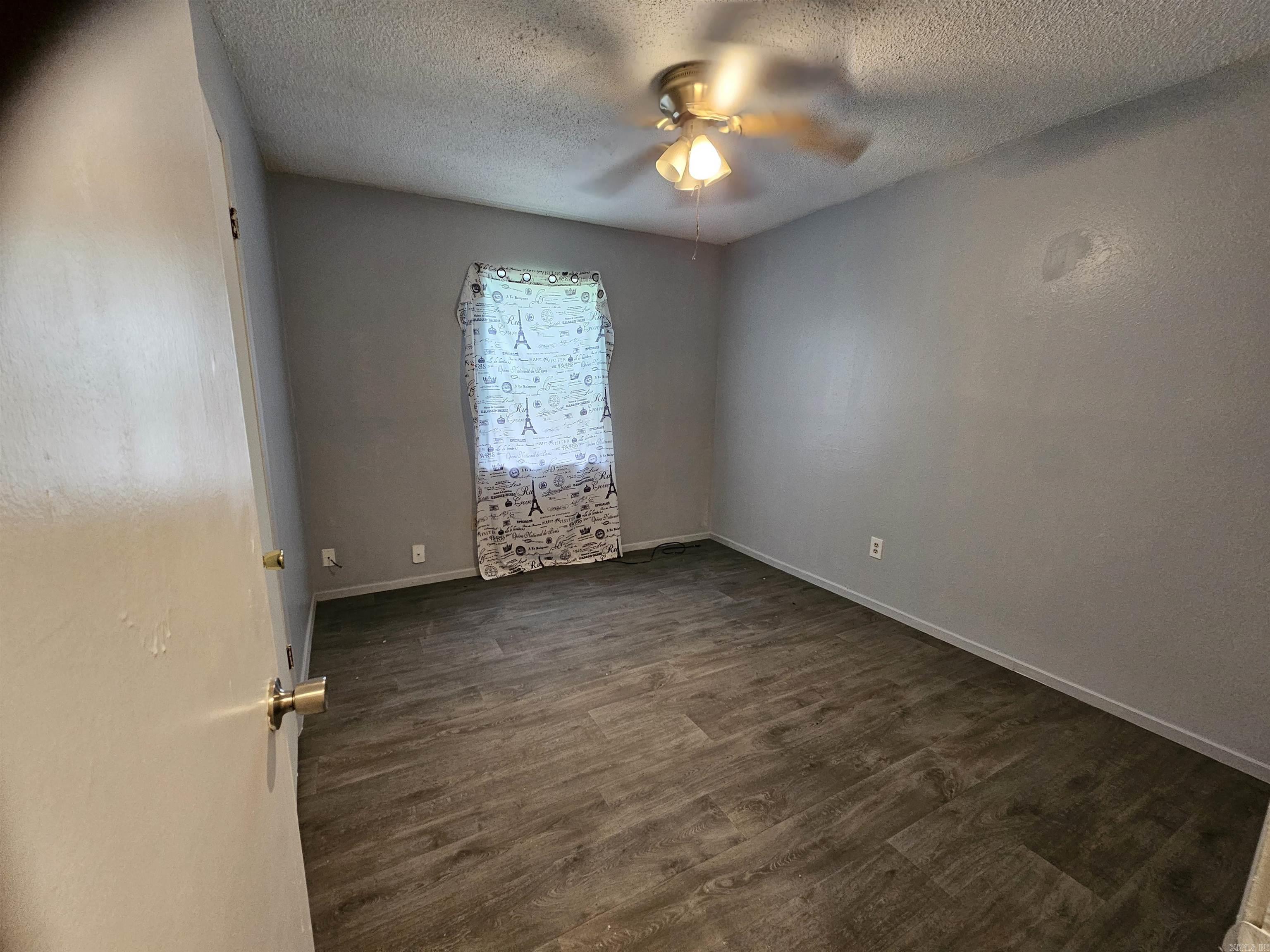 2015 W Ave E Hope, AR 71801