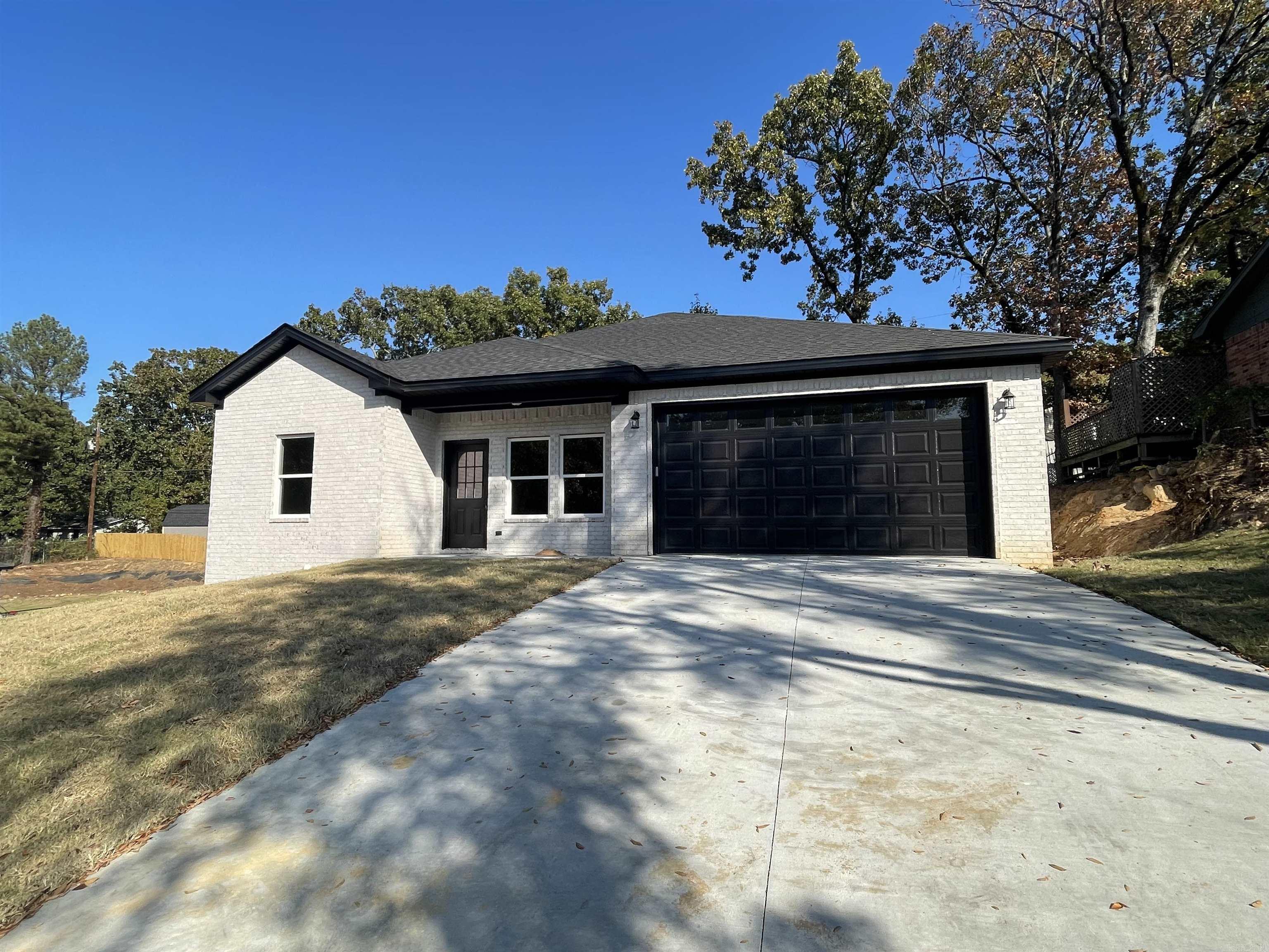 5502 Francis North Little Rock, AR 72118