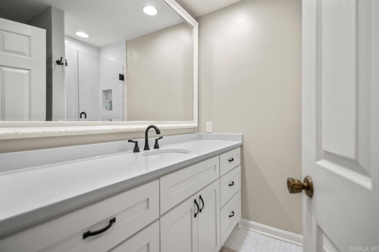 518 Cambridge Place Little Rock, AR 72227