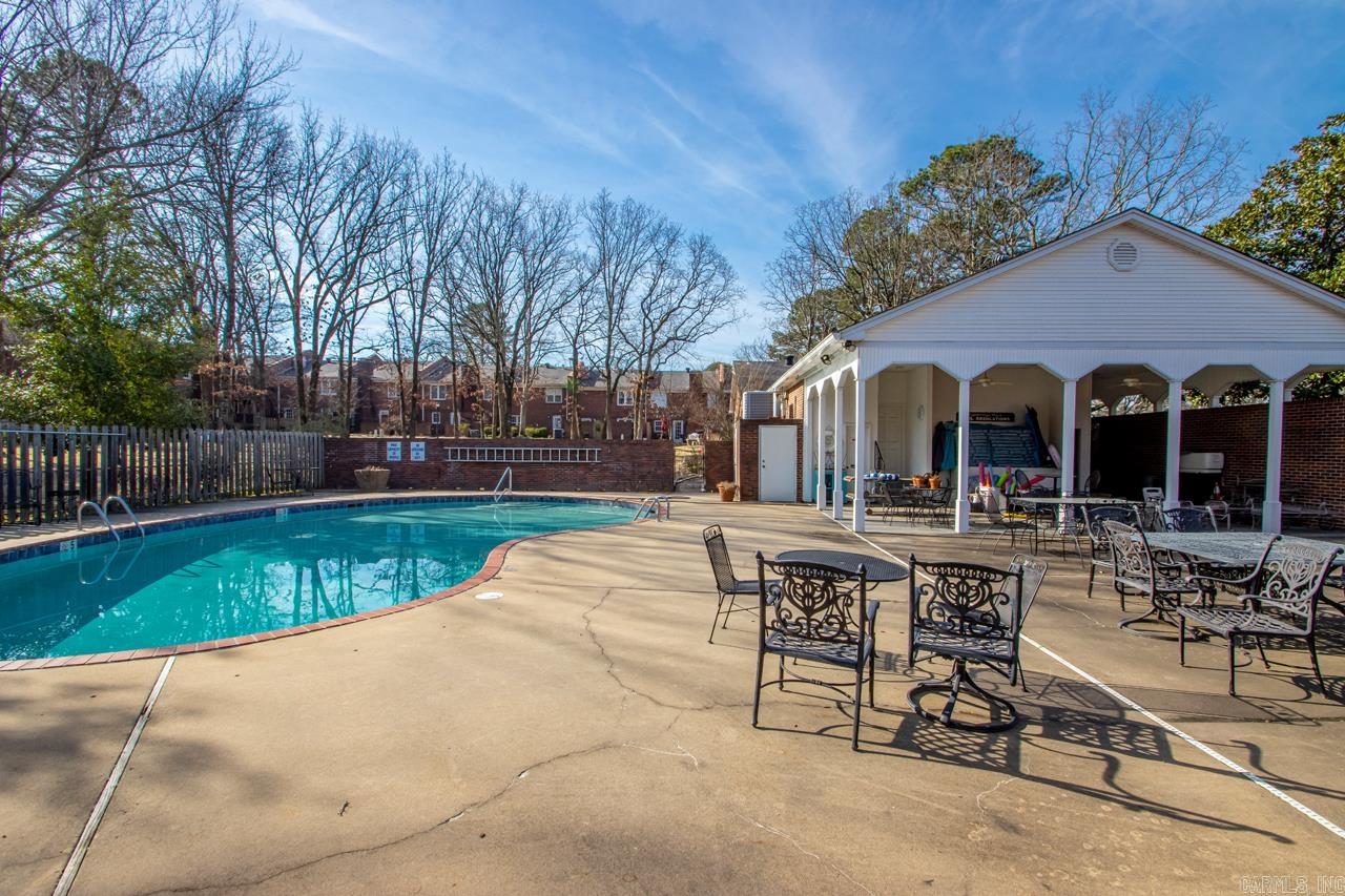 518 Cambridge Place Little Rock, AR 72227