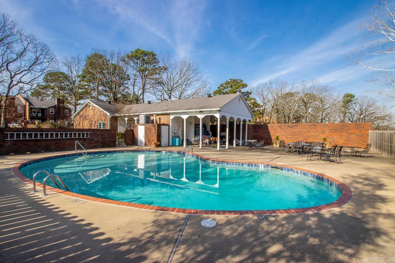 518 Cambridge Place Little Rock, AR 72227