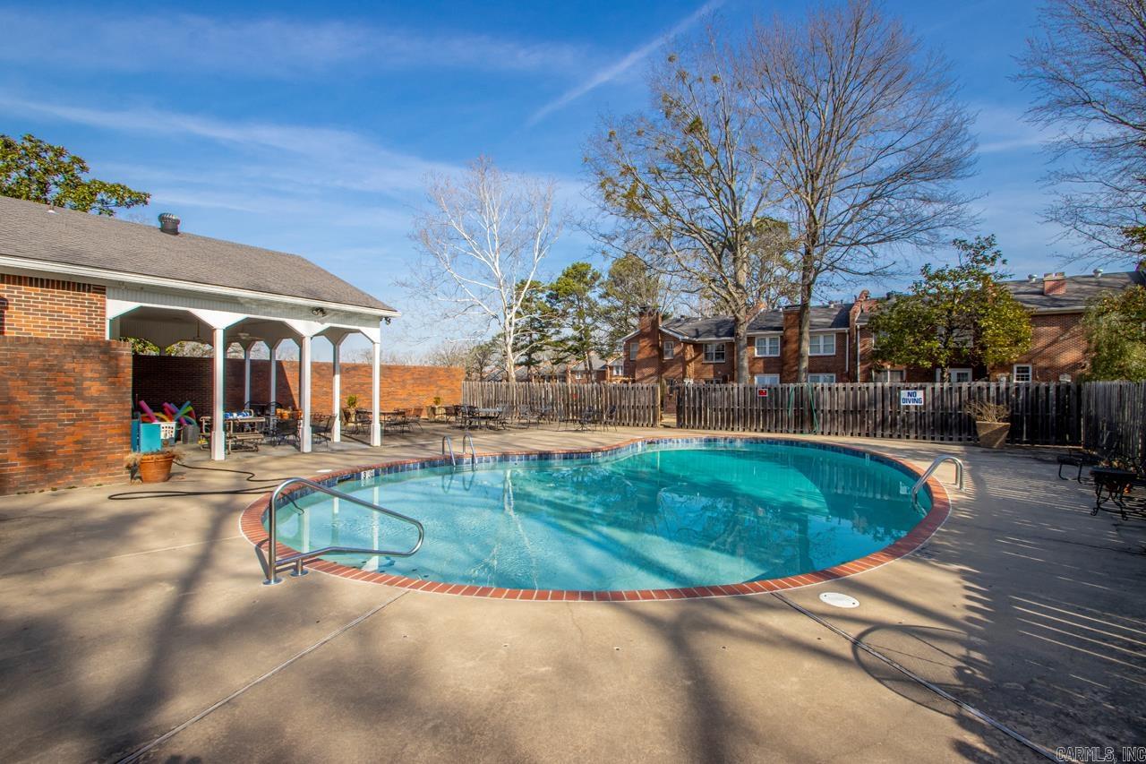 518 Cambridge Place Little Rock, AR 72227