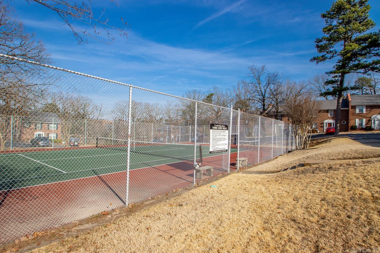 518 Cambridge Place Little Rock, AR 72227