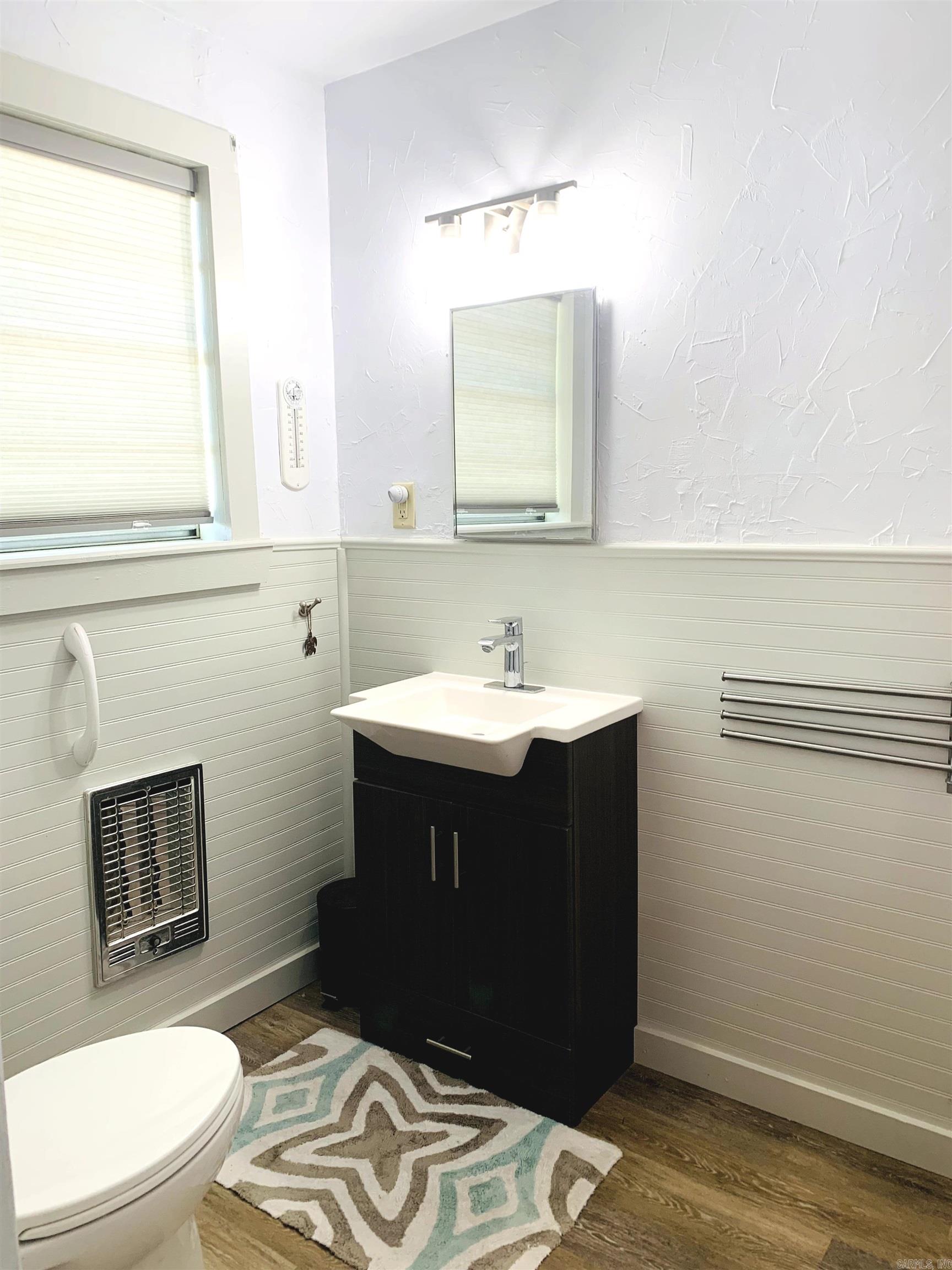 210 Omaha Dr.  Omaha, TX