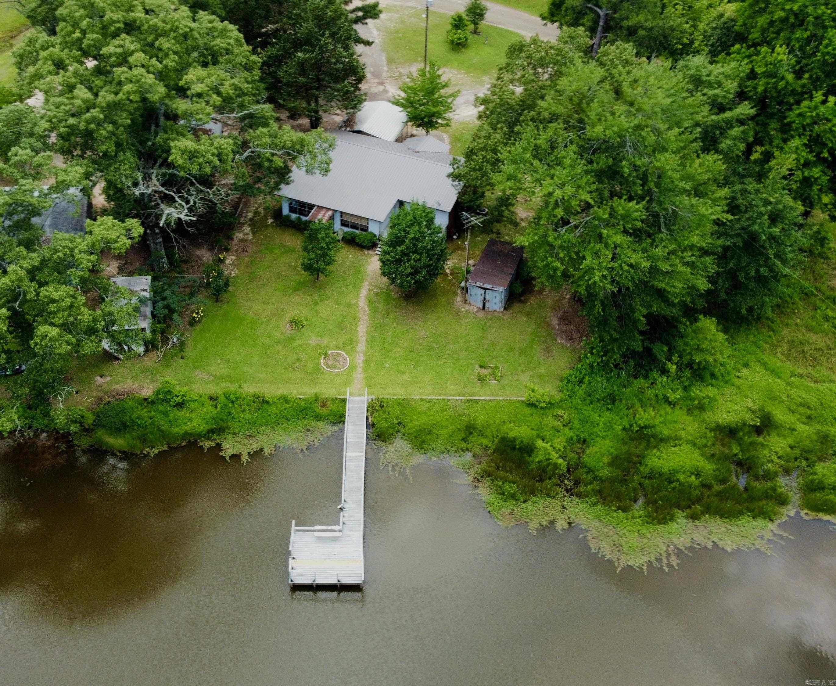 210 Omaha Dr.  Omaha, TX