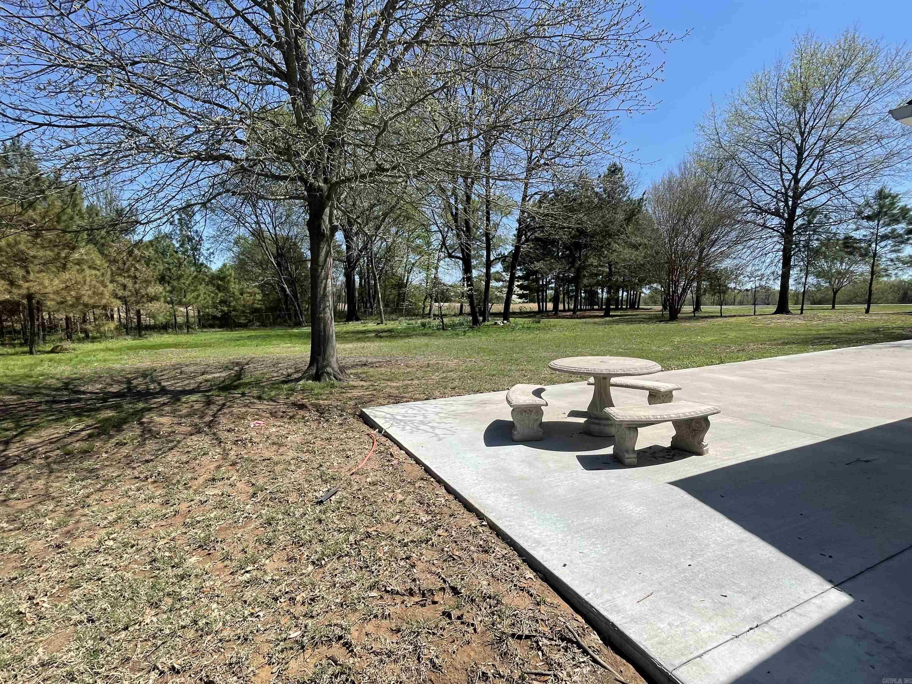 20 Shamrock  Clarksville, AR