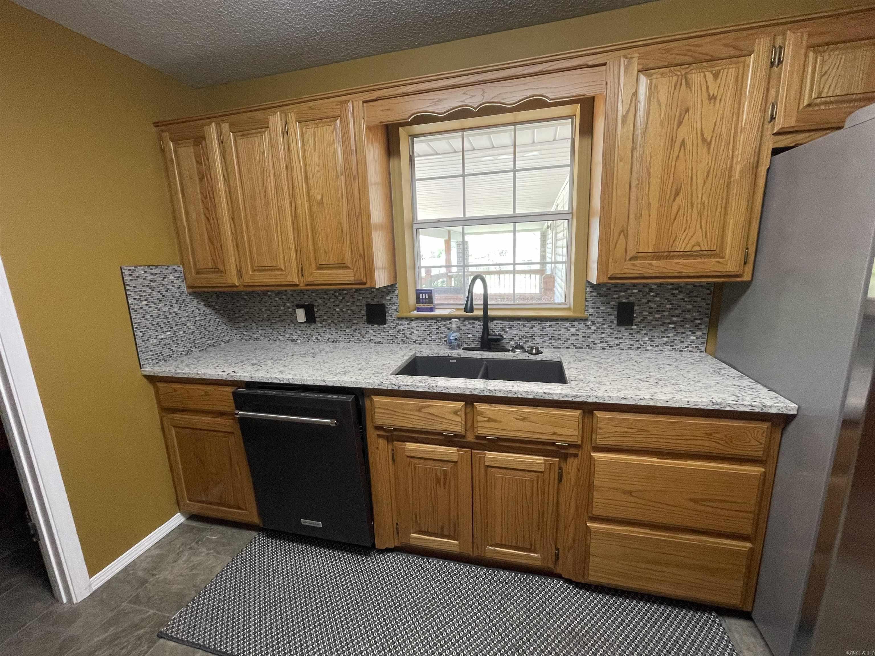 20 Shamrock  Clarksville, AR