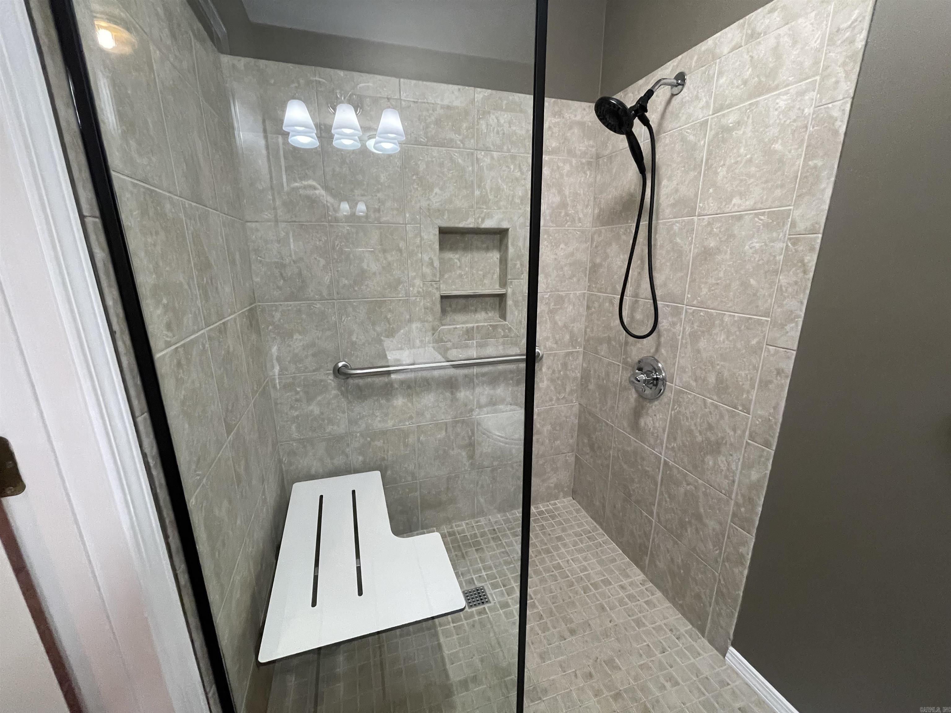 20 Shamrock  Clarksville, AR