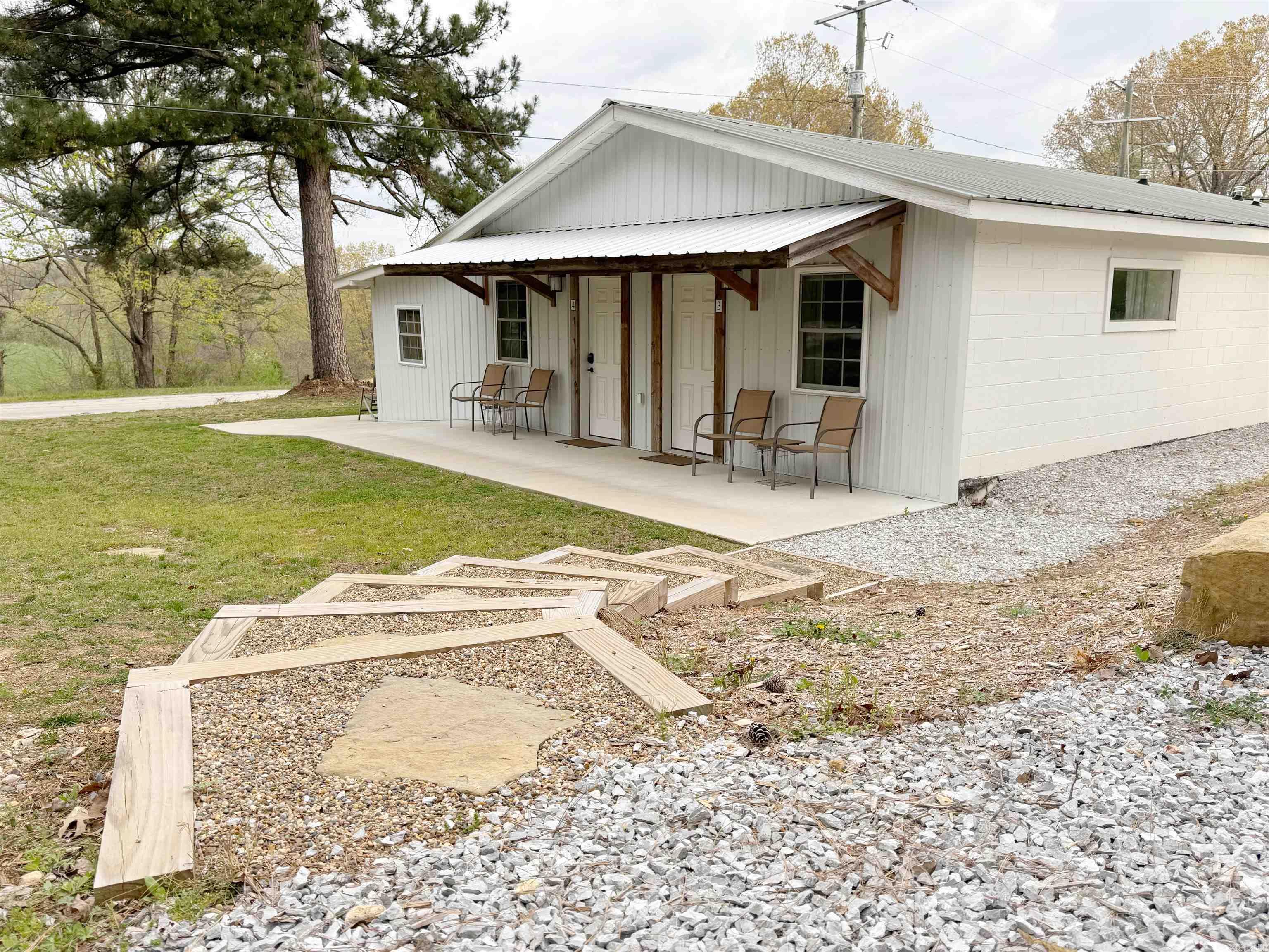 263 Jimmy Driftwood Pkwy  Mountain View, AR