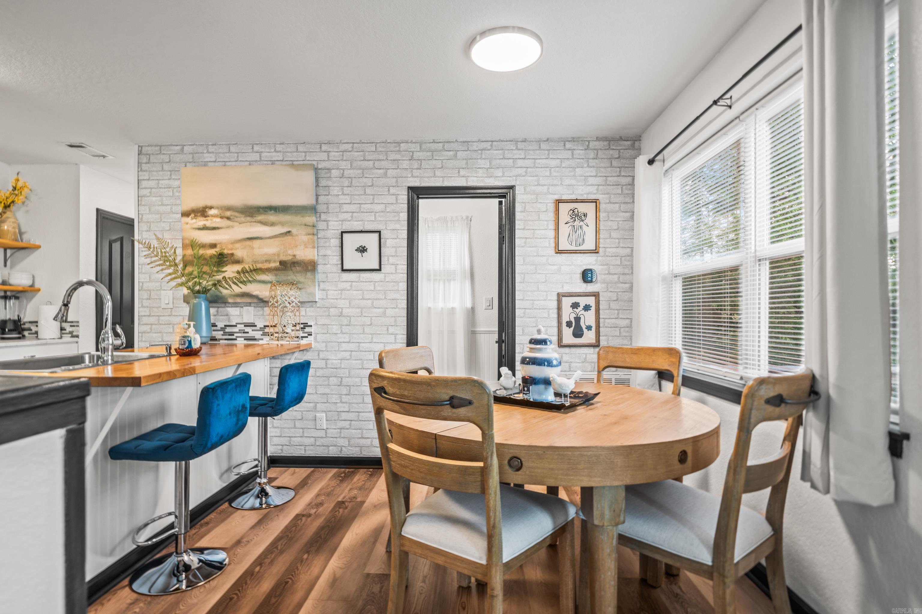 110-113 McCurry  Hot Springs, AR