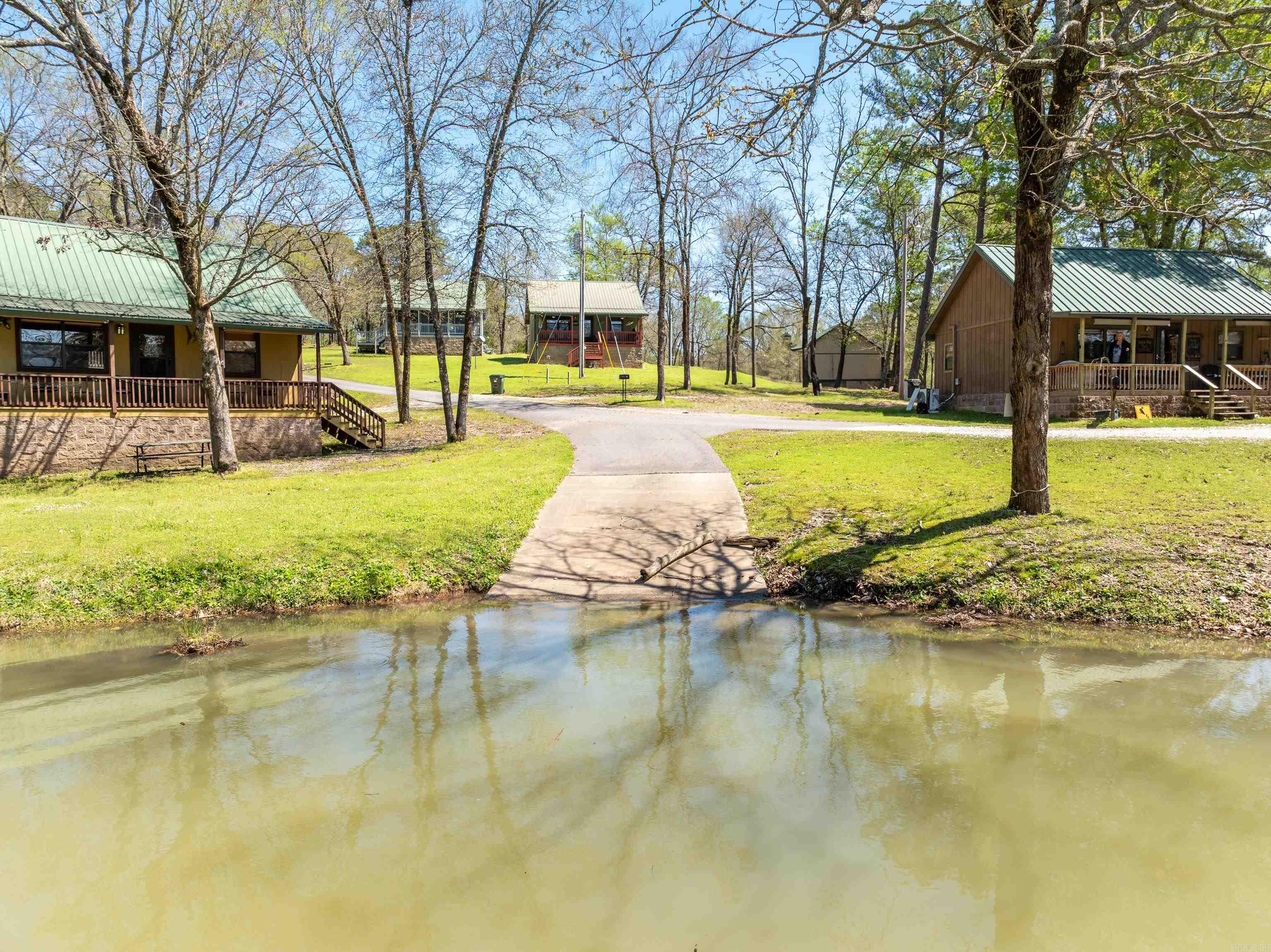 136 Shady Oak  Hot Springs, AR