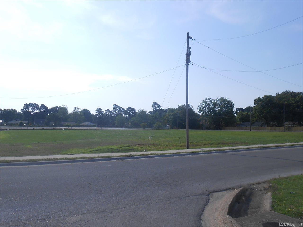 3201 E Highland  Jonesboro, AR