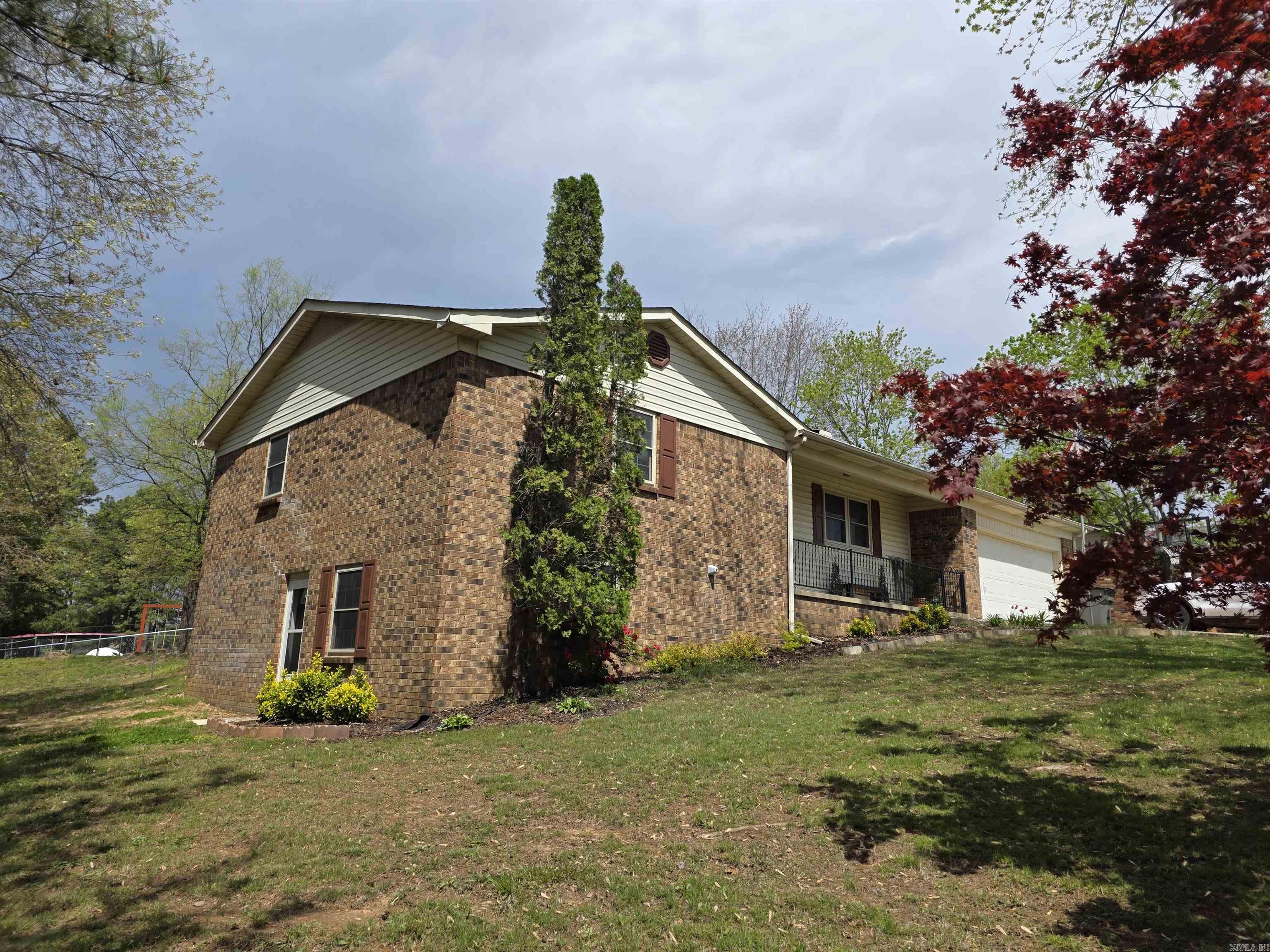 2601 Hatcher Dr Paragould, AR 72450