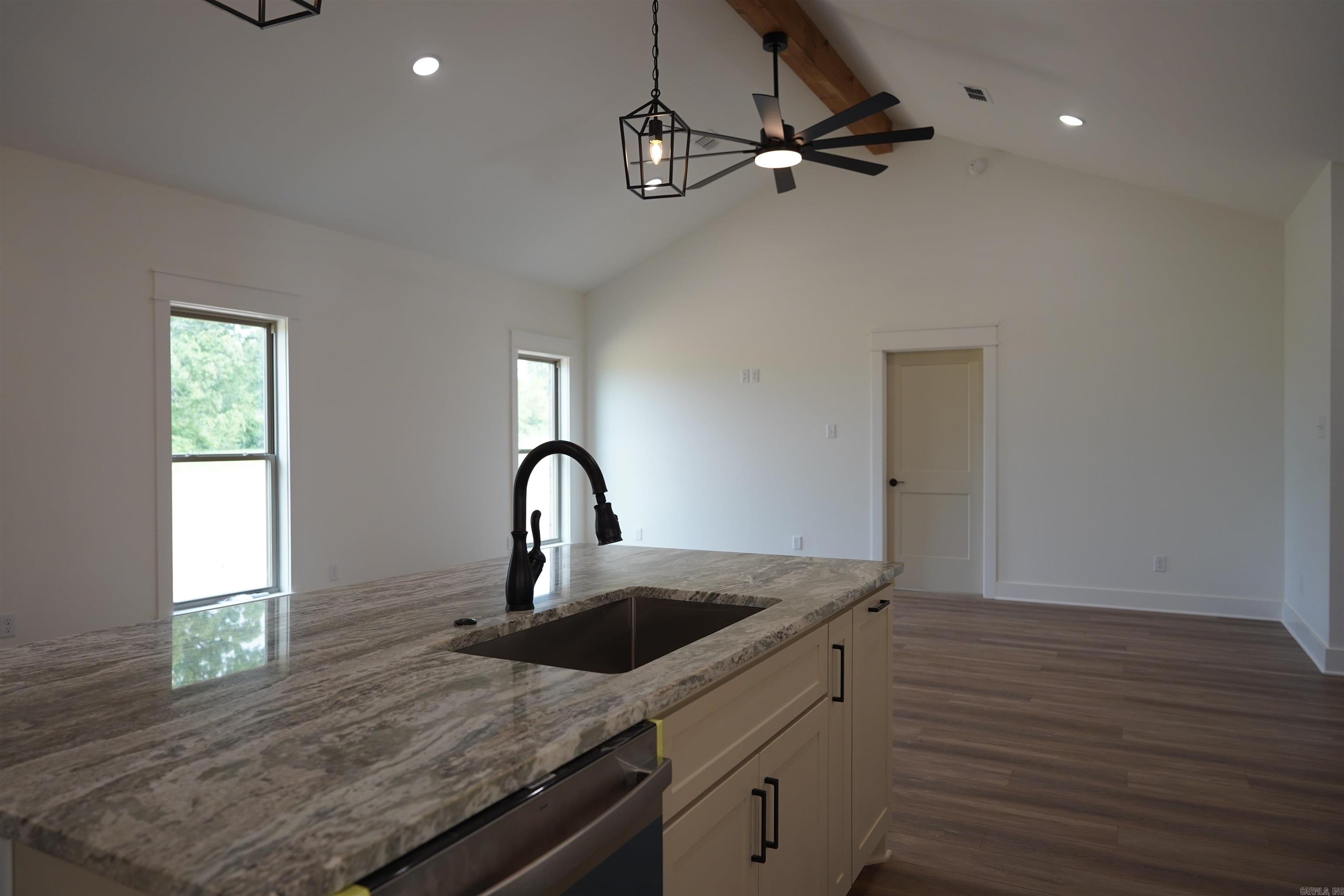 31 High Point  Greenbrier, AR