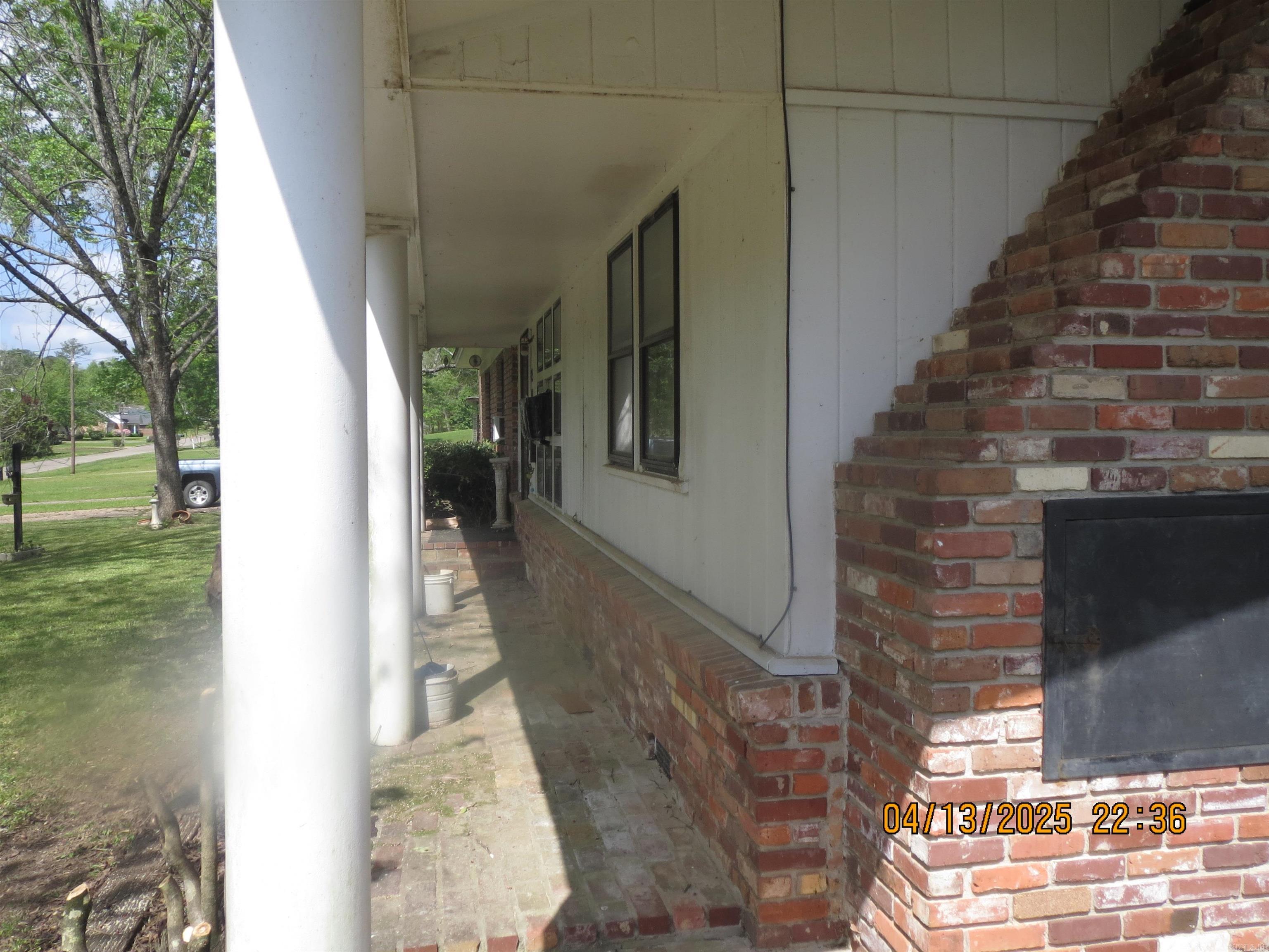 609 E Central  Warren, AR