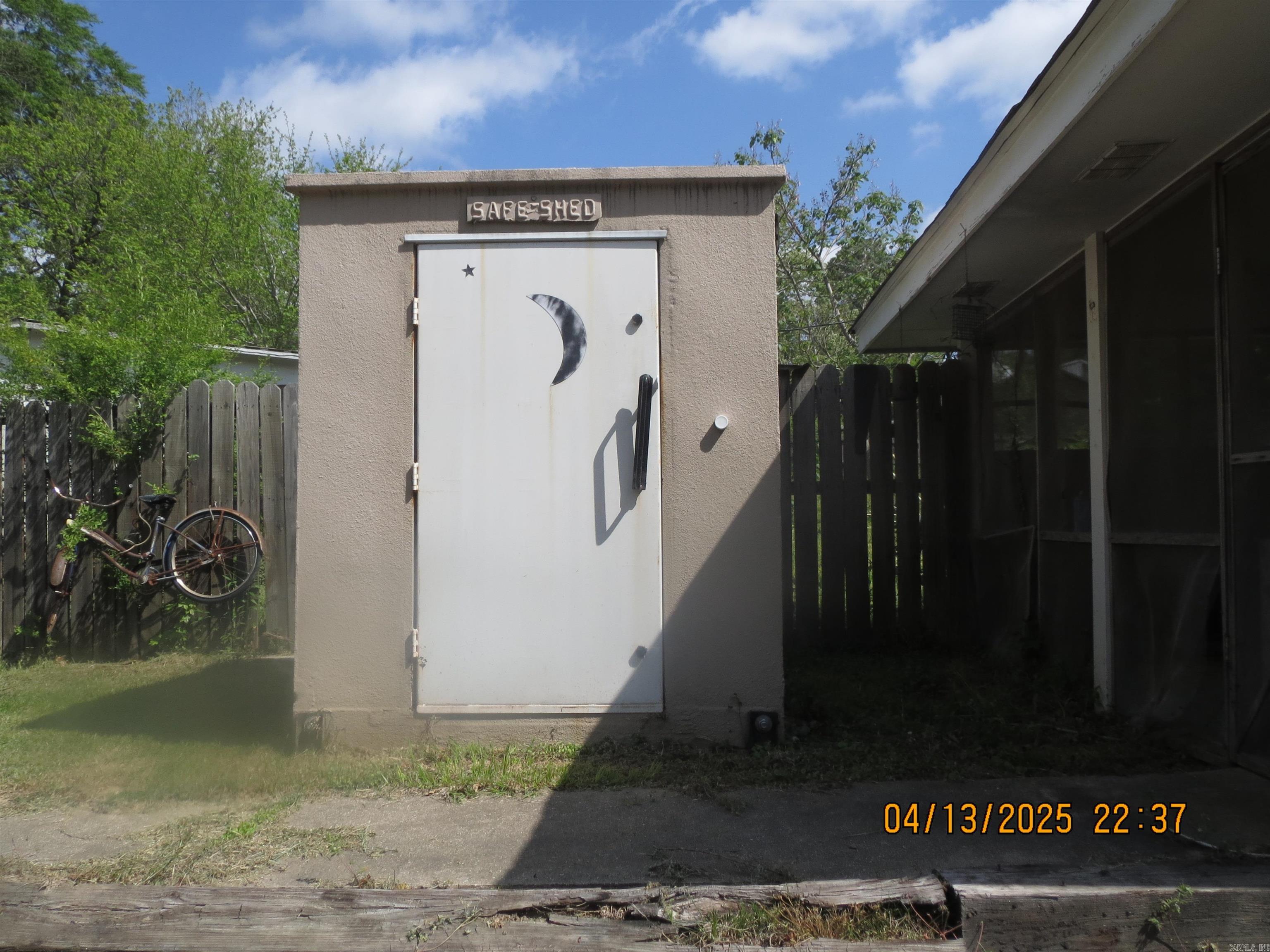 609 E Central  Warren, AR