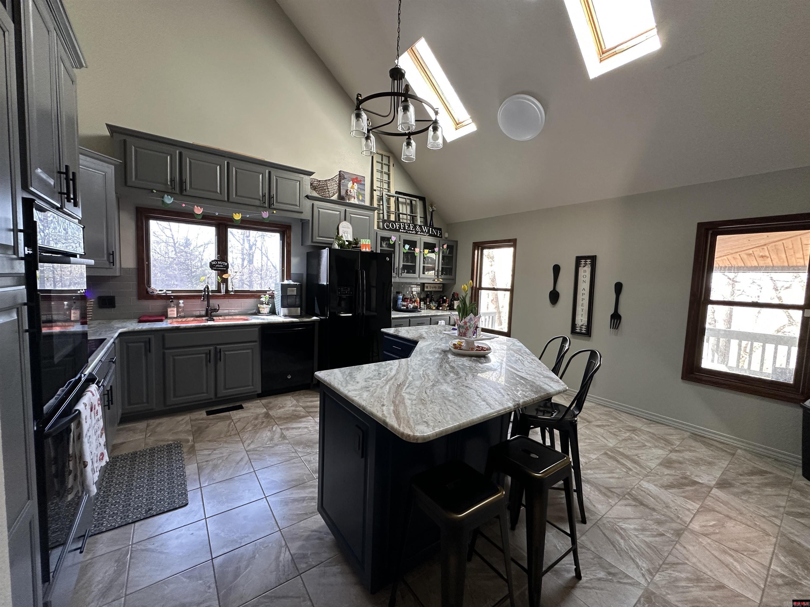 13534 MC 8001  Yellville, AR