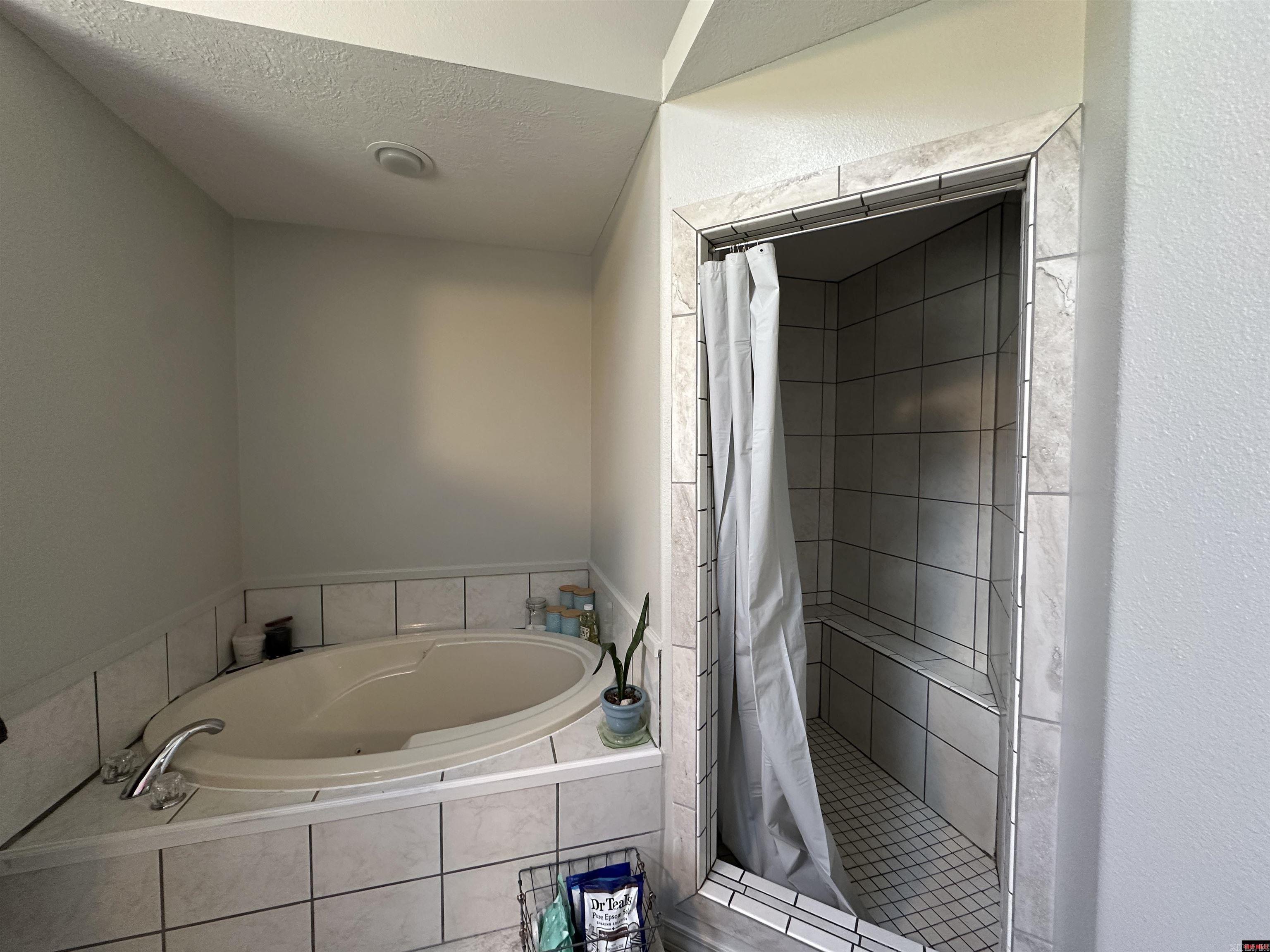 13534 MC 8001  Yellville, AR