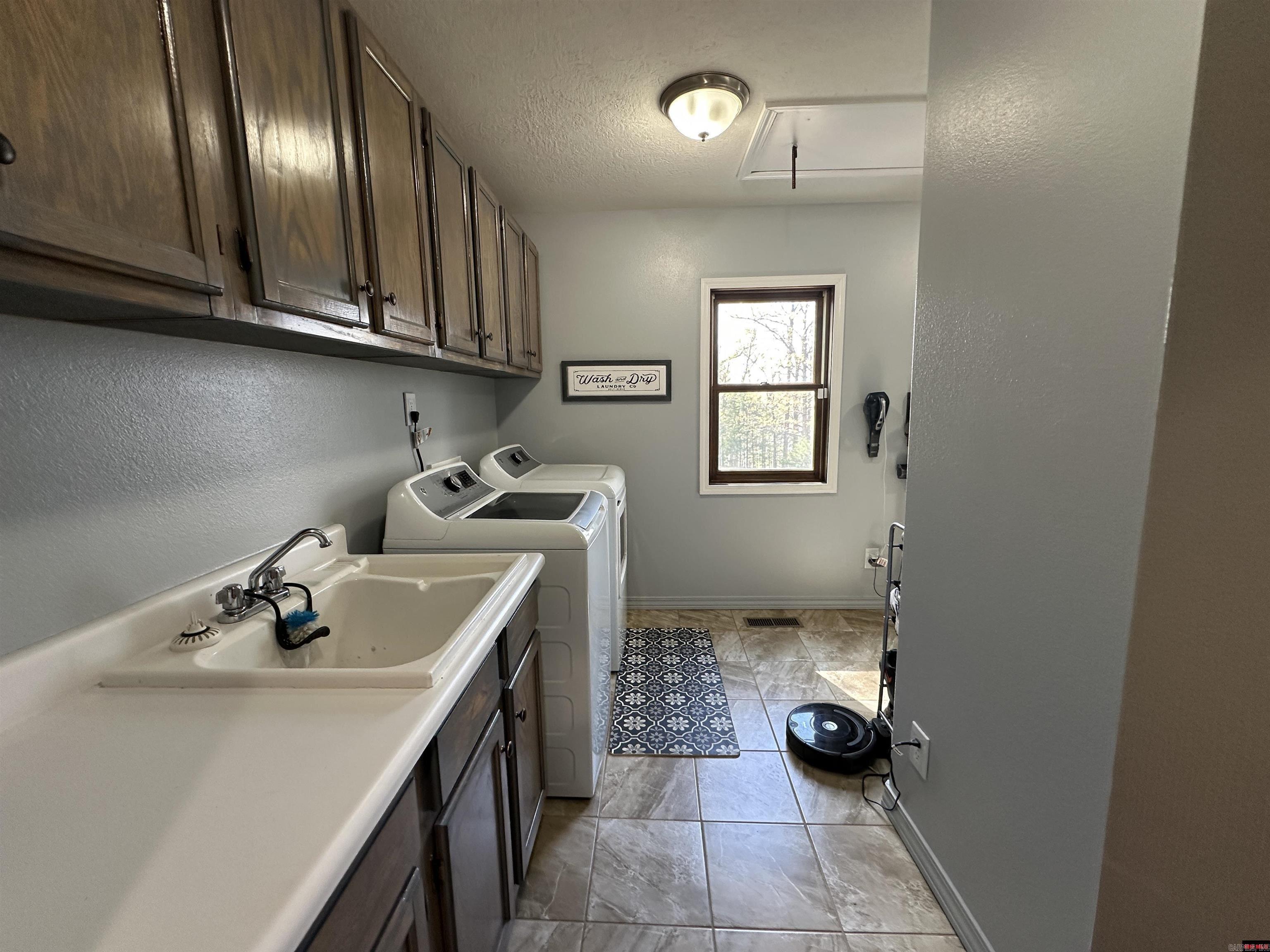 13534 MC 8001  Yellville, AR