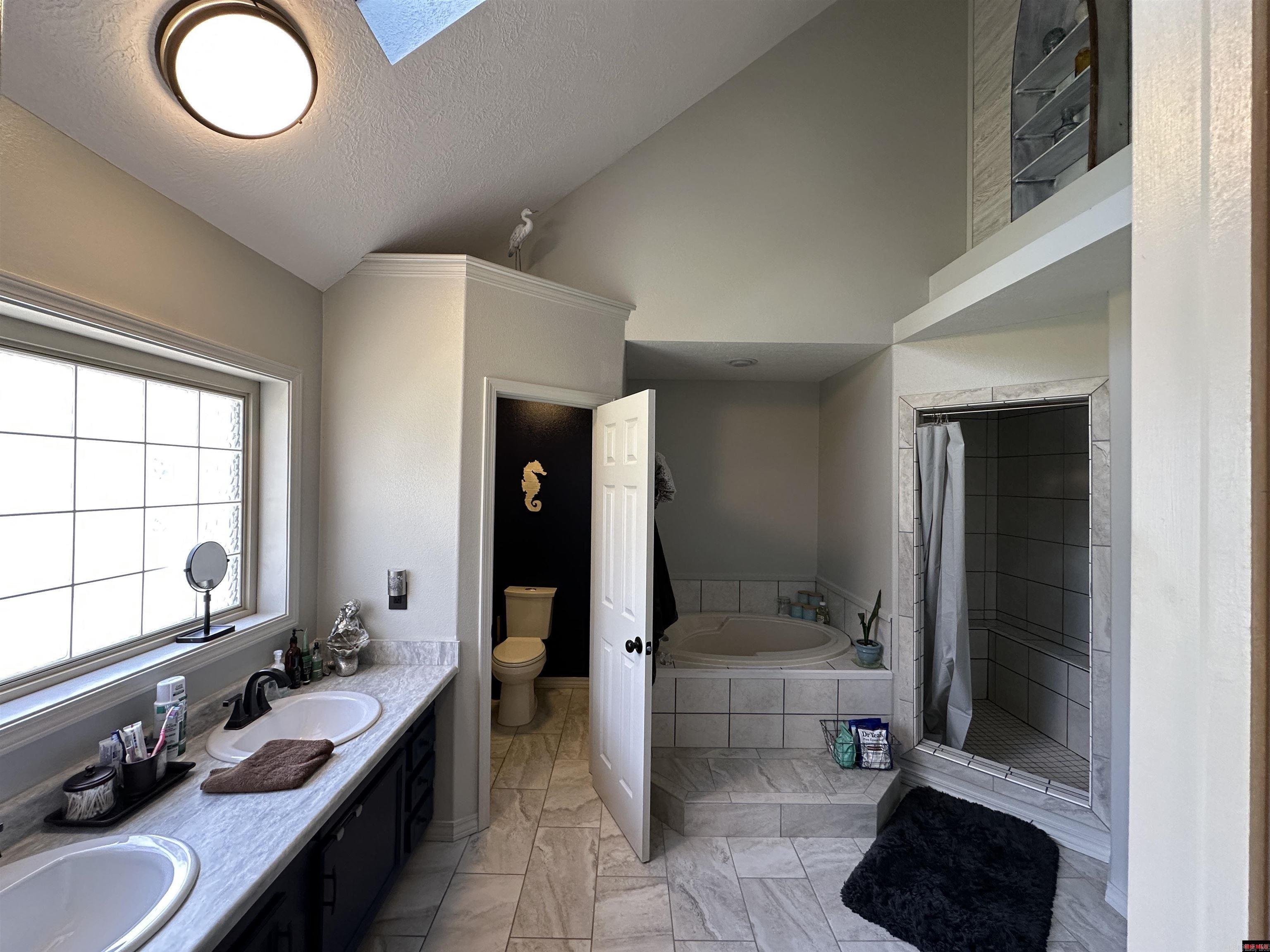 13534 MC 8001  Yellville, AR