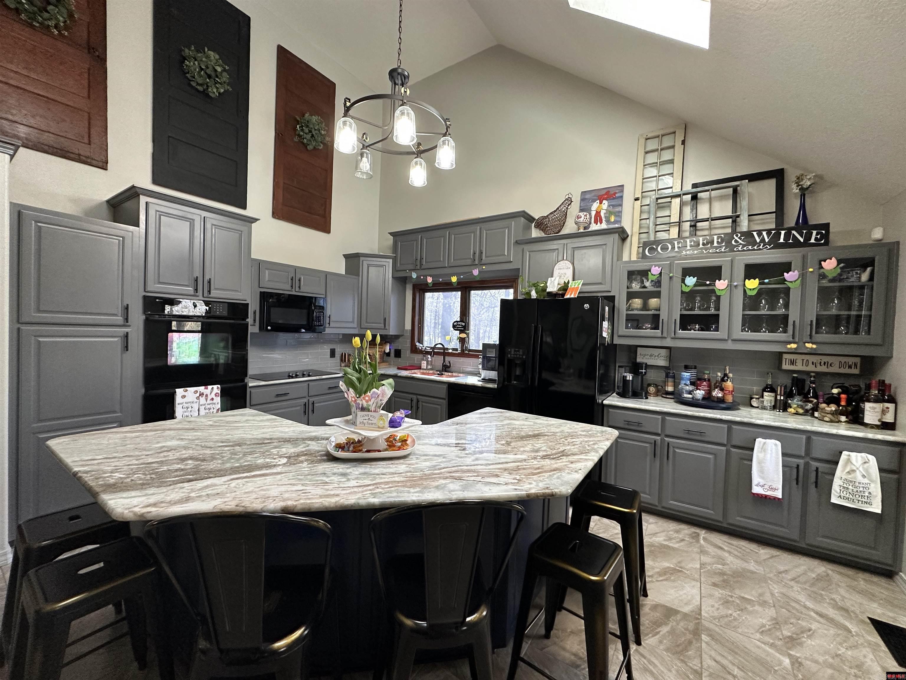 13534 MC 8001  Yellville, AR