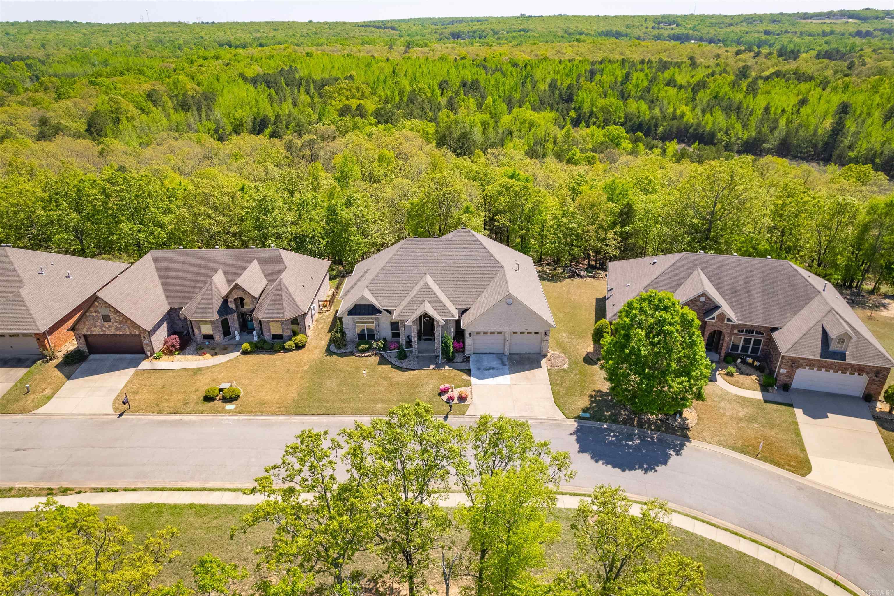 407 Cobblestone Dr — photo 3