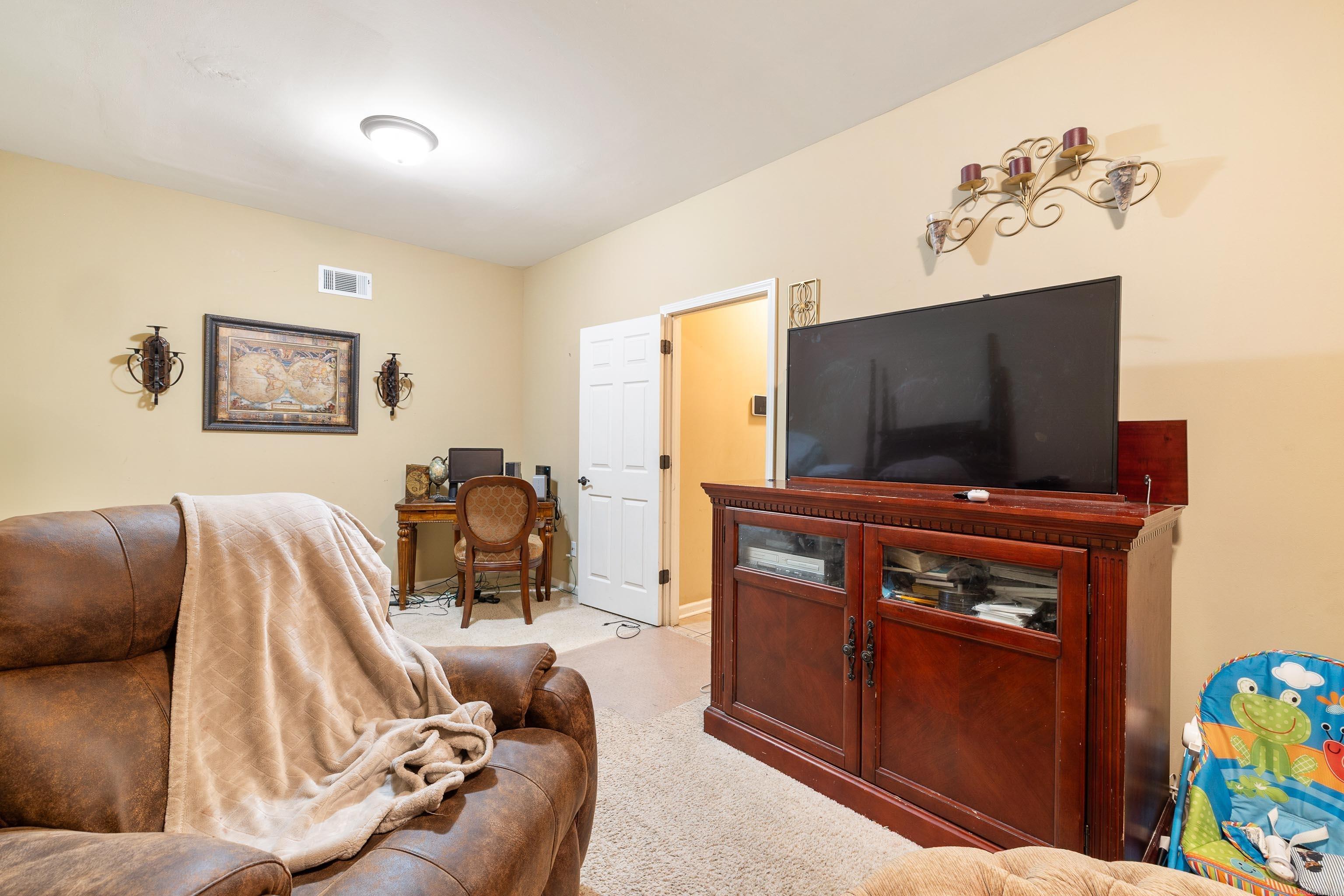 1007 Clinton  Alexander, AR