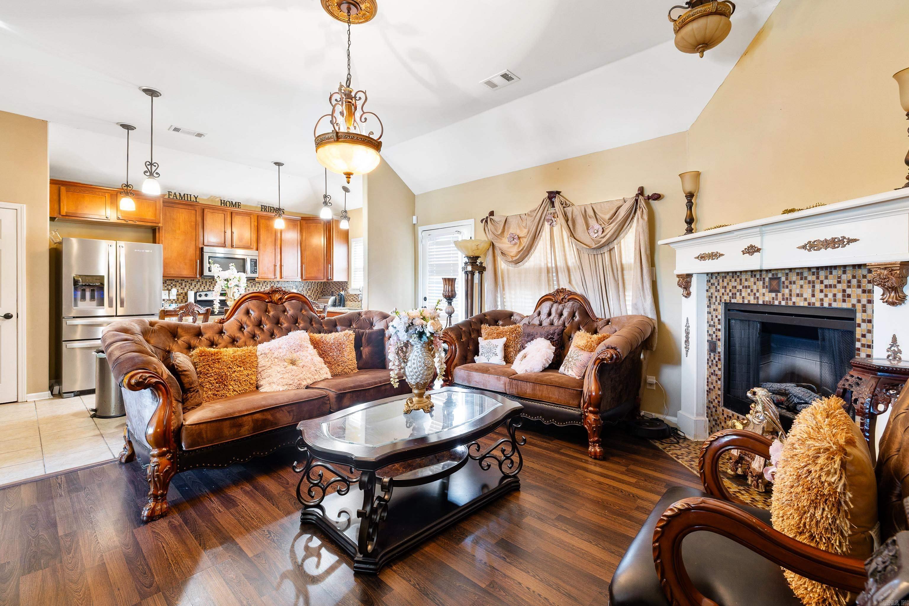 1007 Clinton  Alexander, AR