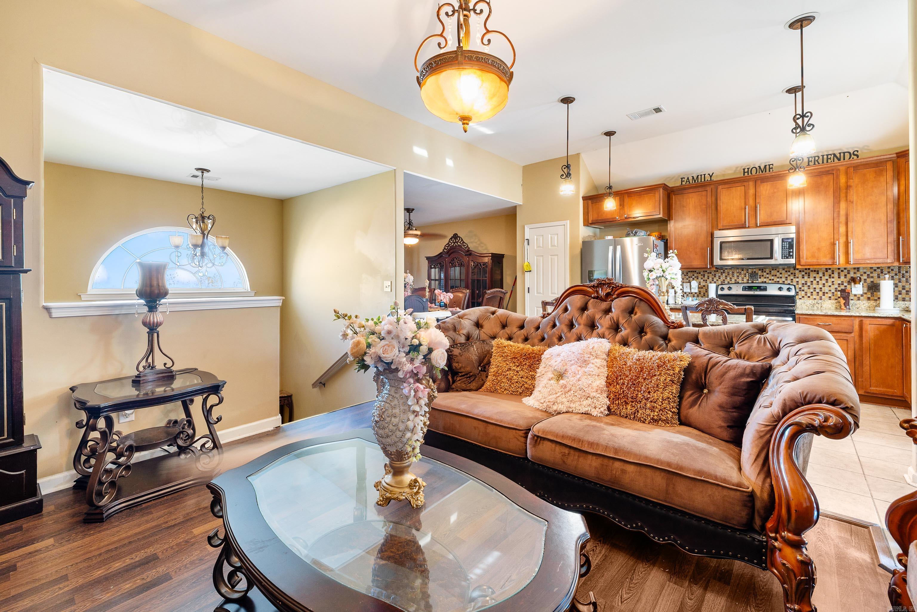 1007 Clinton  Alexander, AR