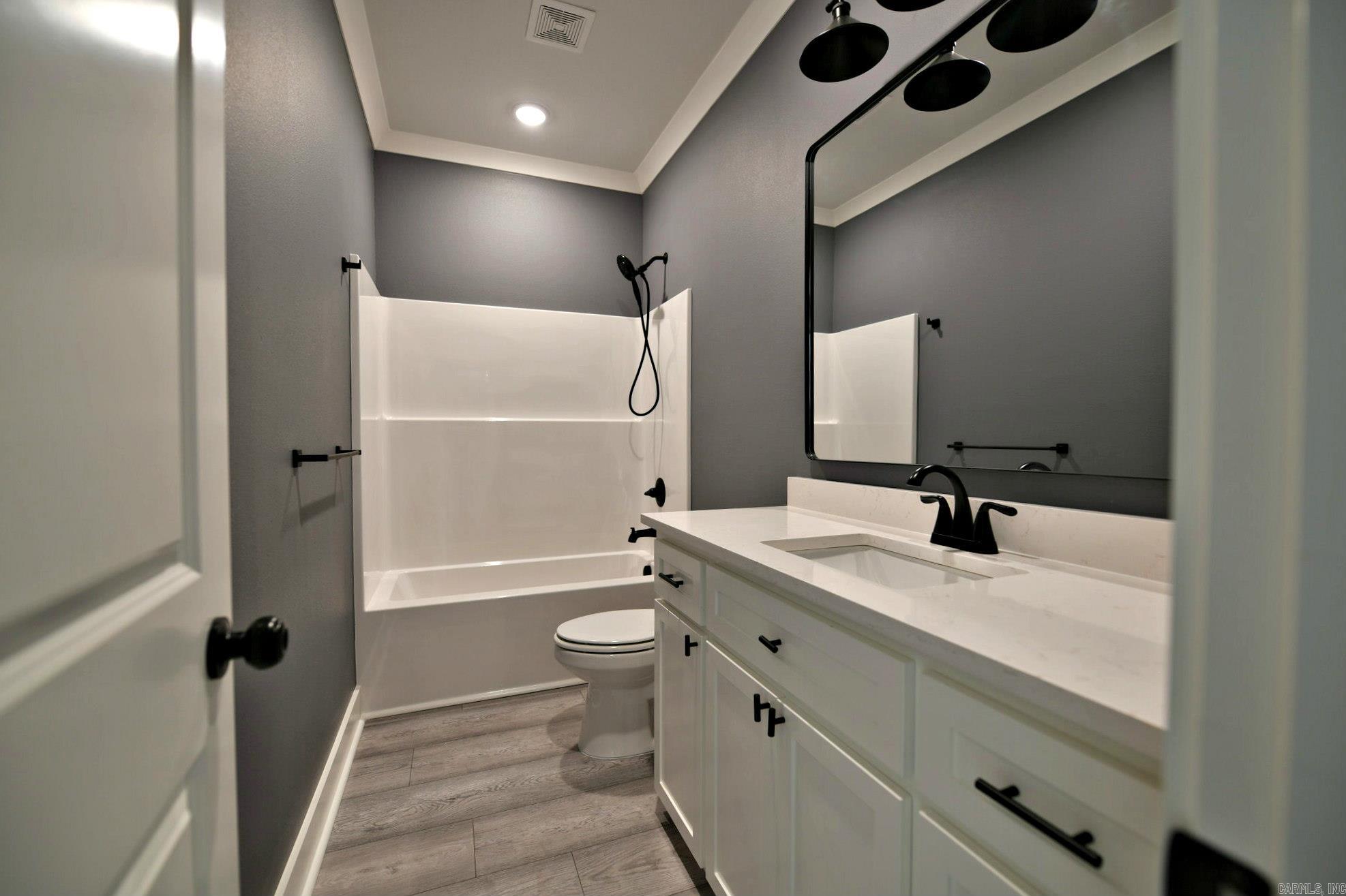 2014 S. Reine St. Mena, AR 71953