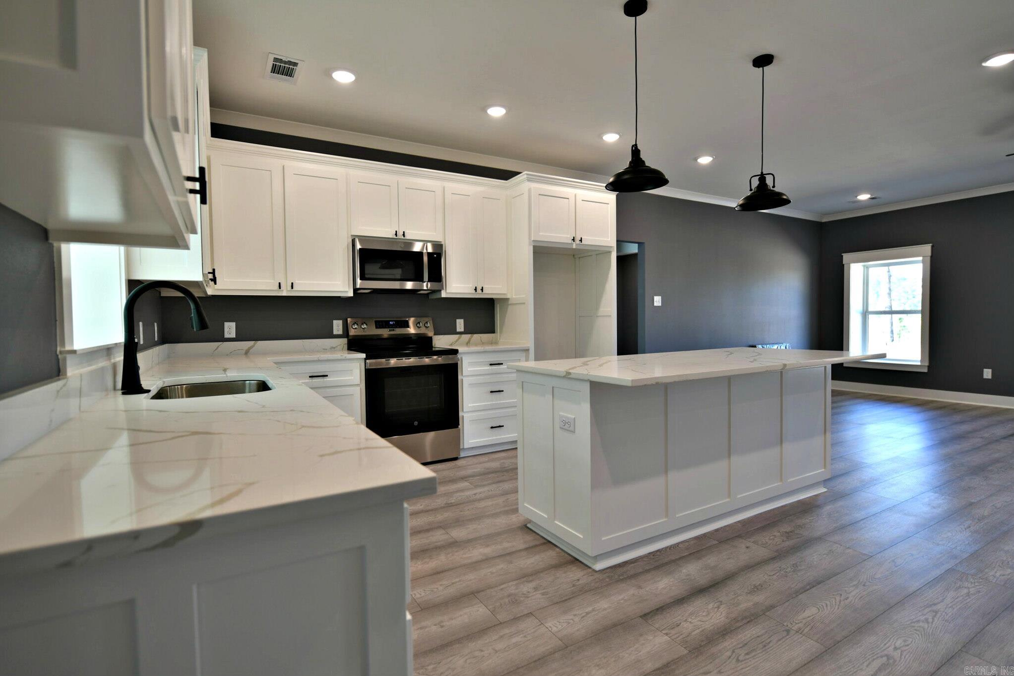 2014 S. Reine St. Mena, AR 71953