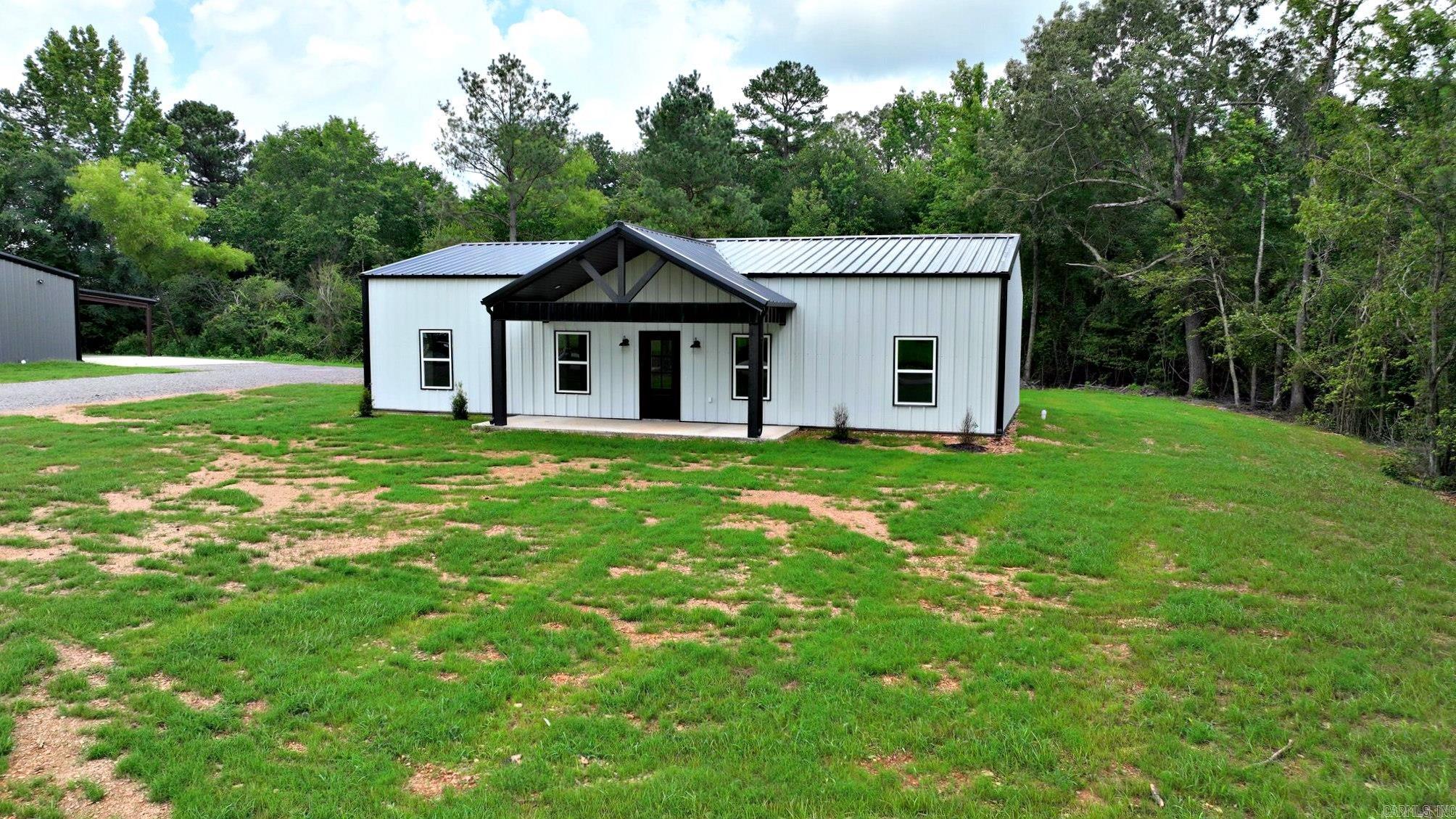 2016 S. Reine St.  Mena, AR