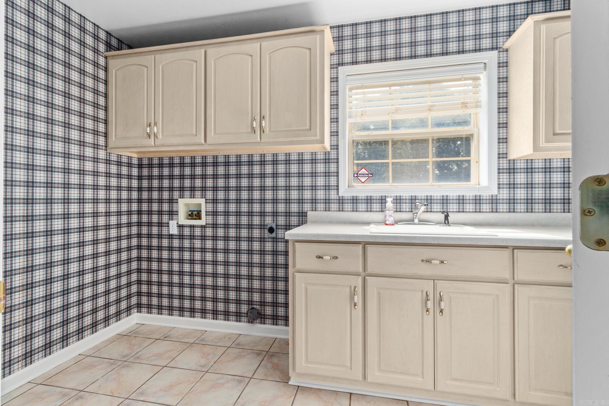 393 County Road 371  Bono, AR