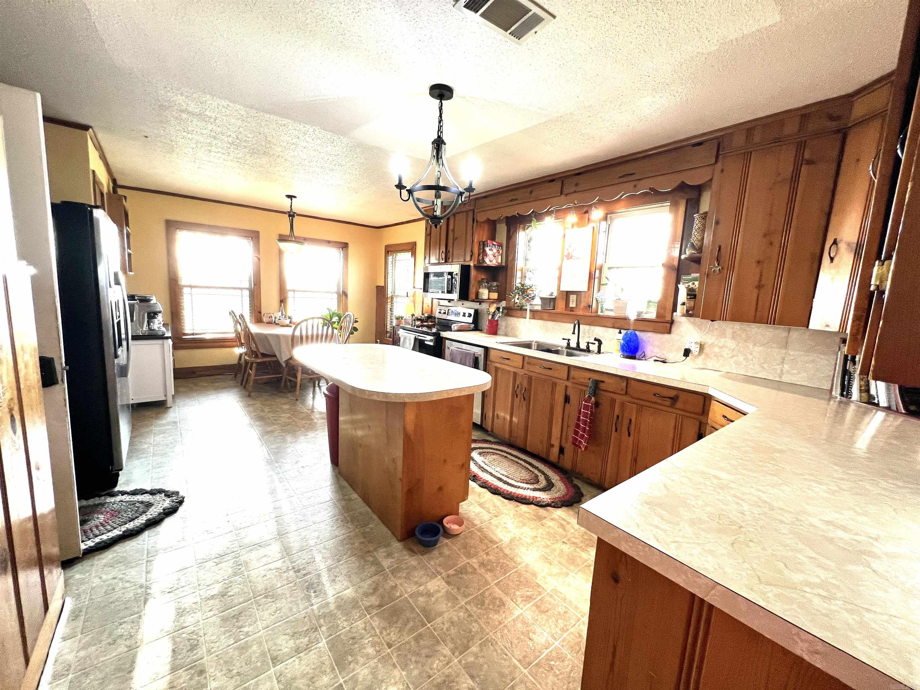 10011 N 293  Dumas, AR