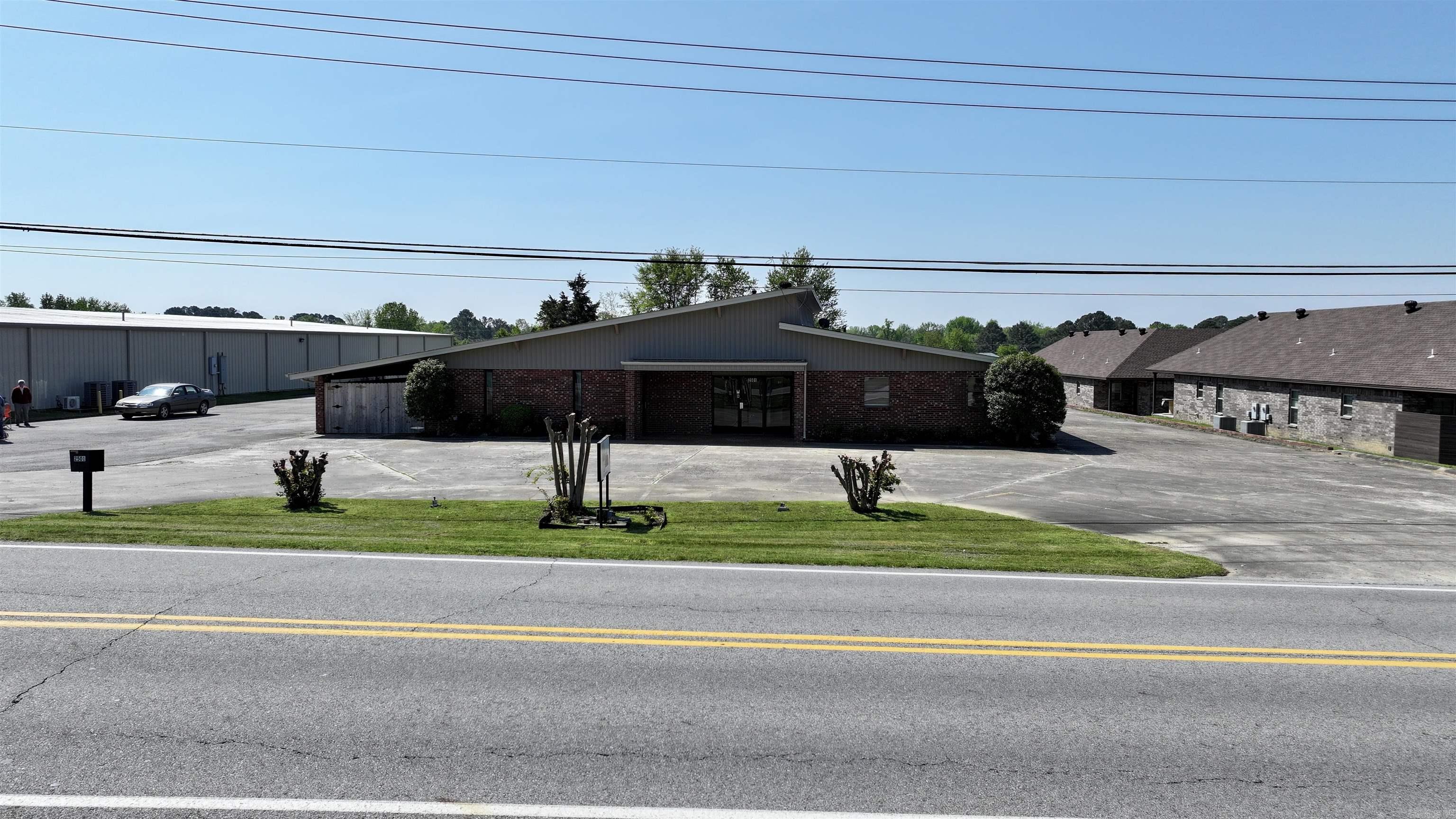 2501 E Moore  Searcy, AR