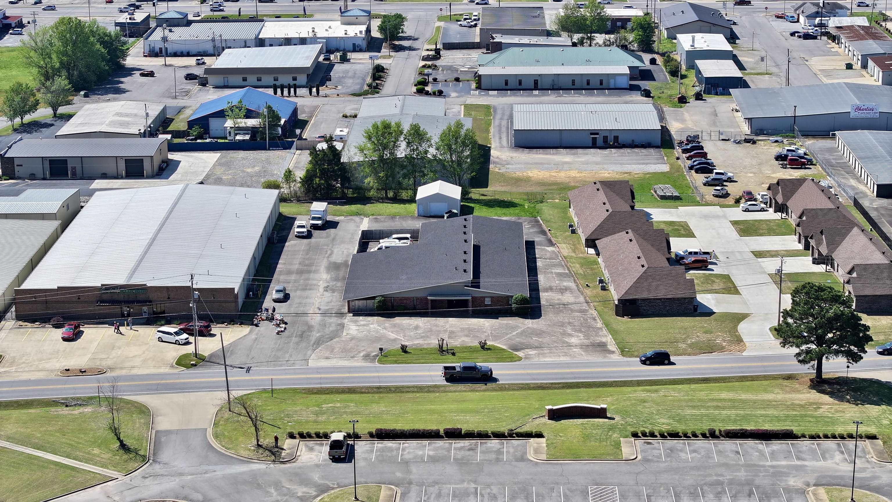 2501 E Moore  Searcy, AR