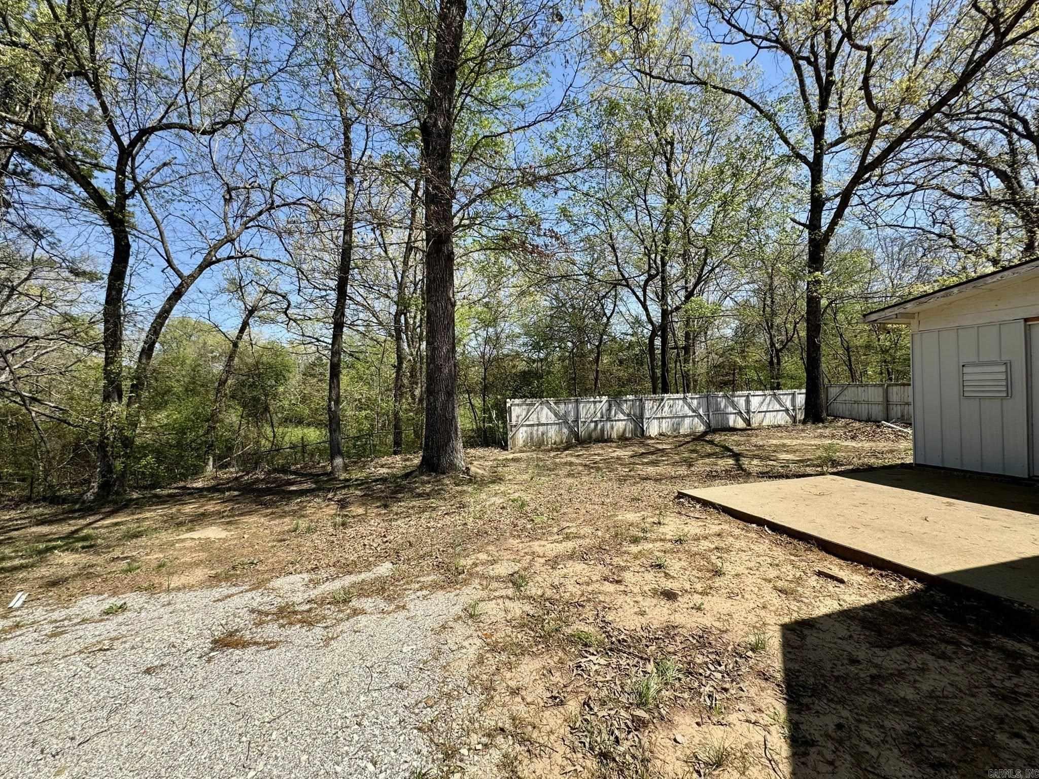 13178 Highway 66  Mountain View, AR