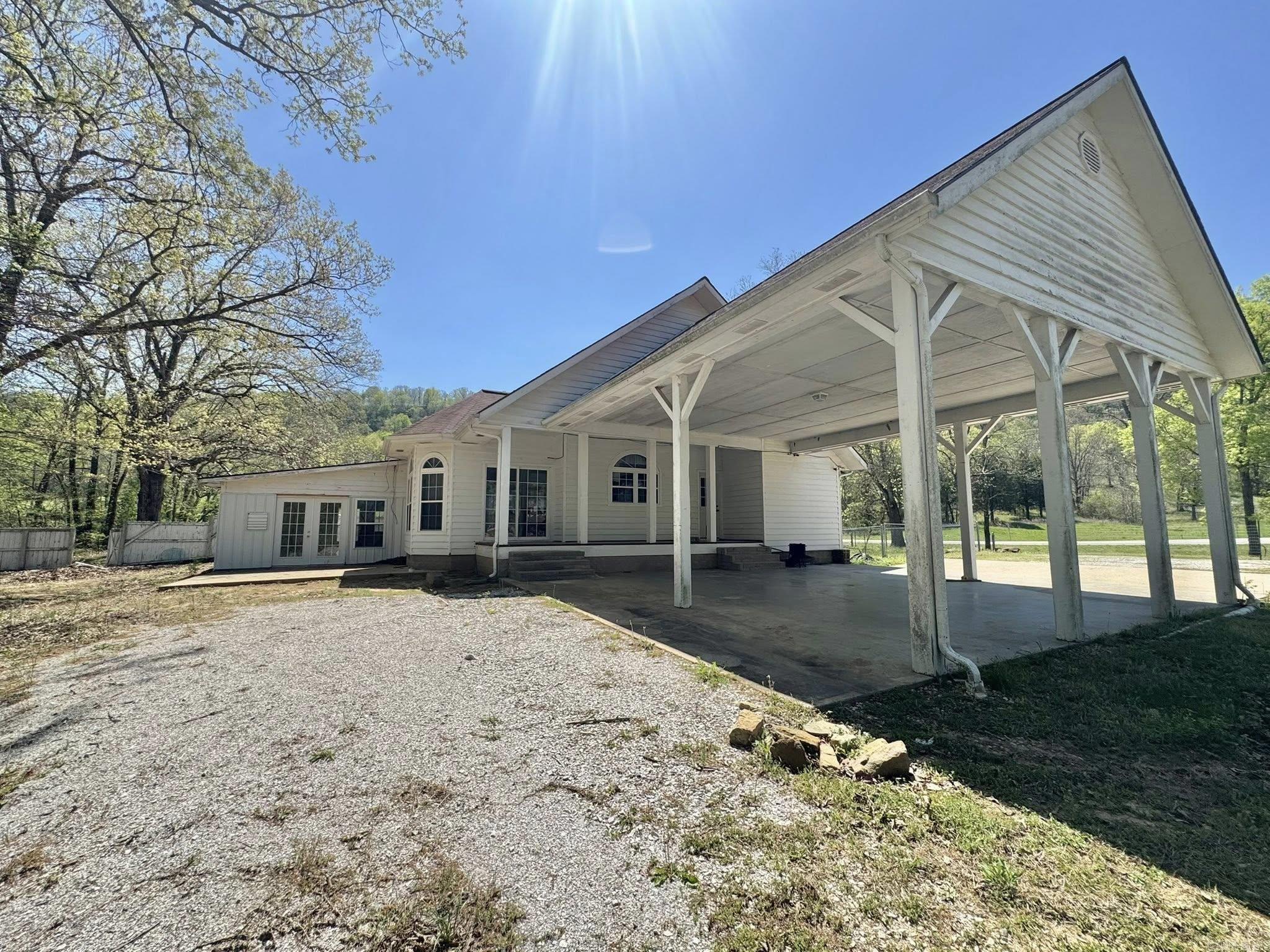 13178 Highway 66  Mountain View, AR