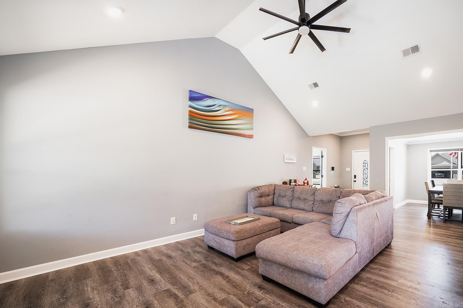 131 Hayden Dr — photo 5