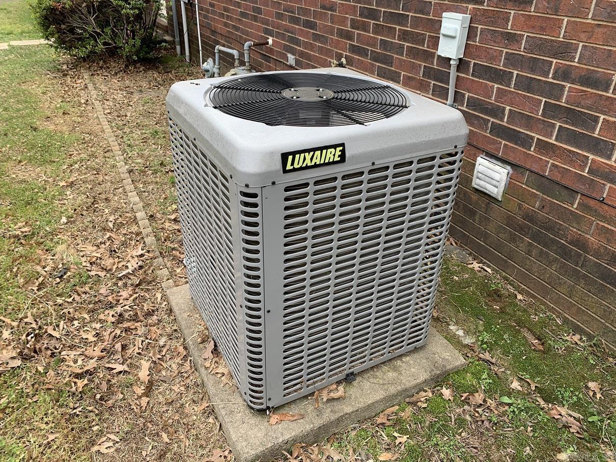 1311 E 16th  Russellville, AR