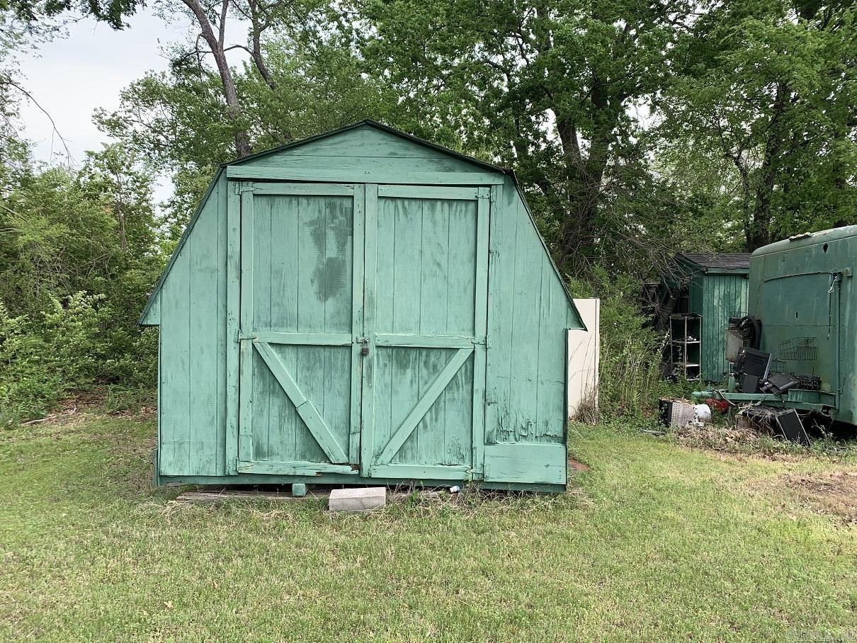 1311 E 16th  Russellville, AR