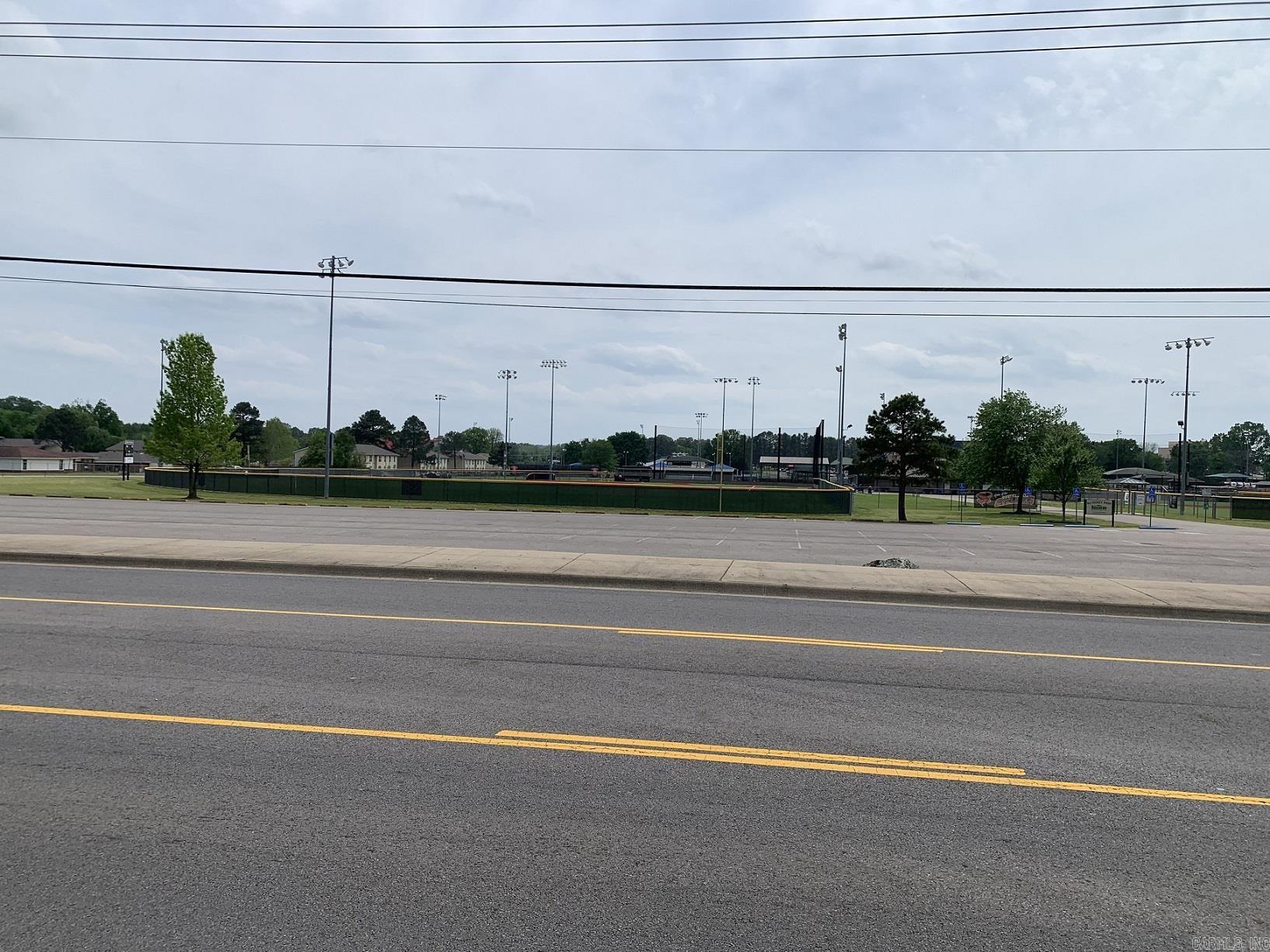 1311 E 16th  Russellville, AR