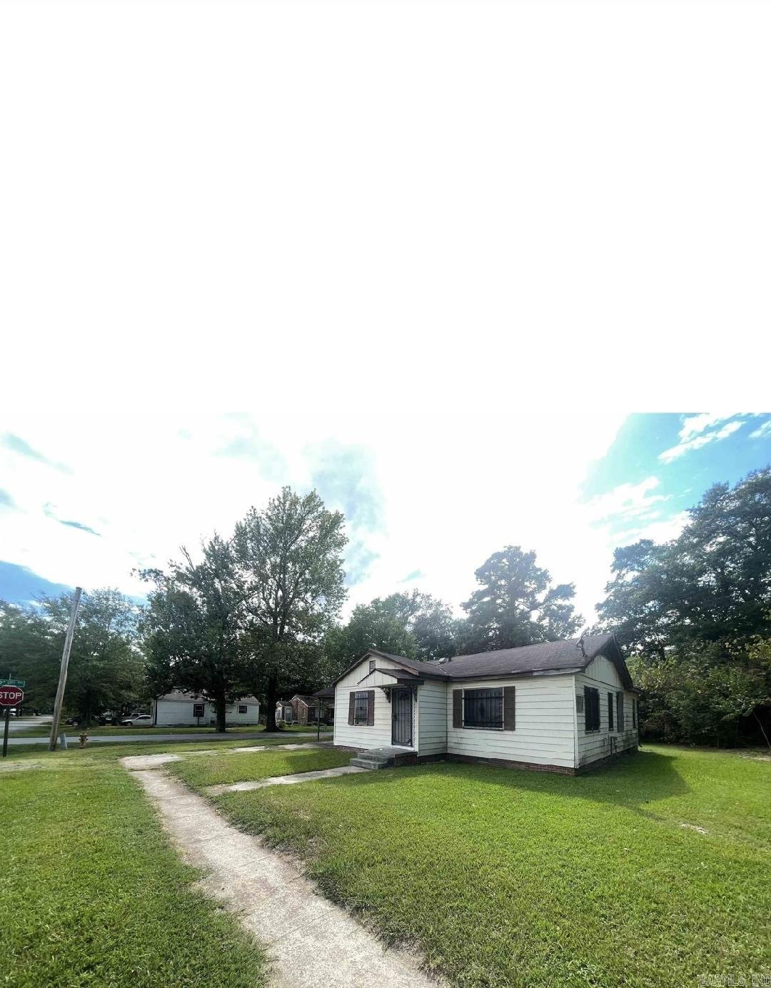 2004 S Maple St.  Pine Bluff, AR